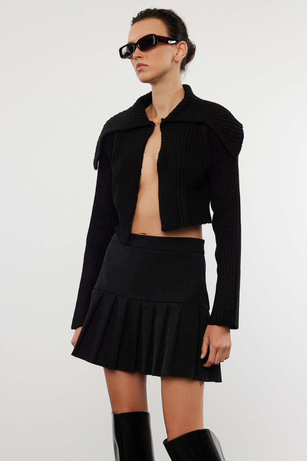 Black Super Crop Soft Textured Knit Cardigan TWOAW25HI00093, BLACK, large image number 0