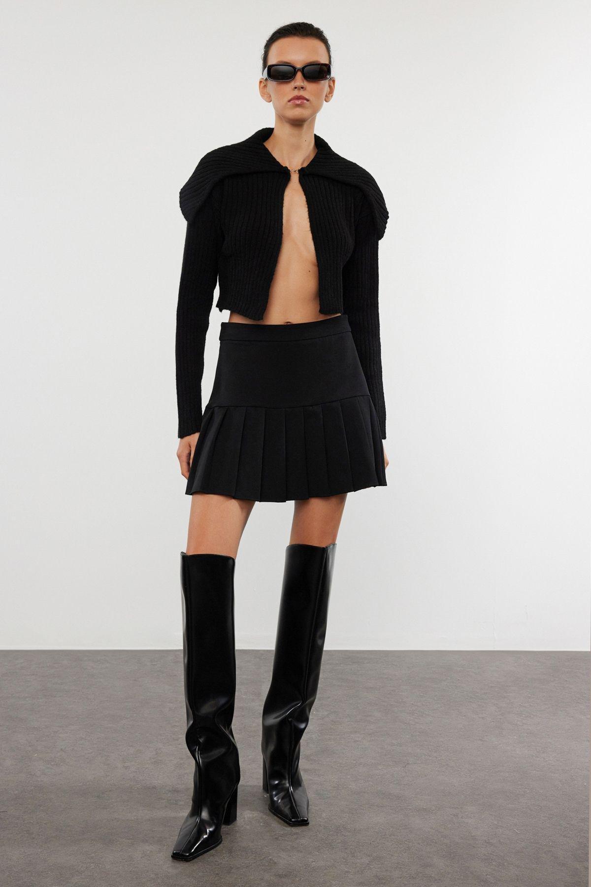 Black Super Crop Soft Textured Knit Cardigan TWOAW25HI00093, BLACK, large image number 1
