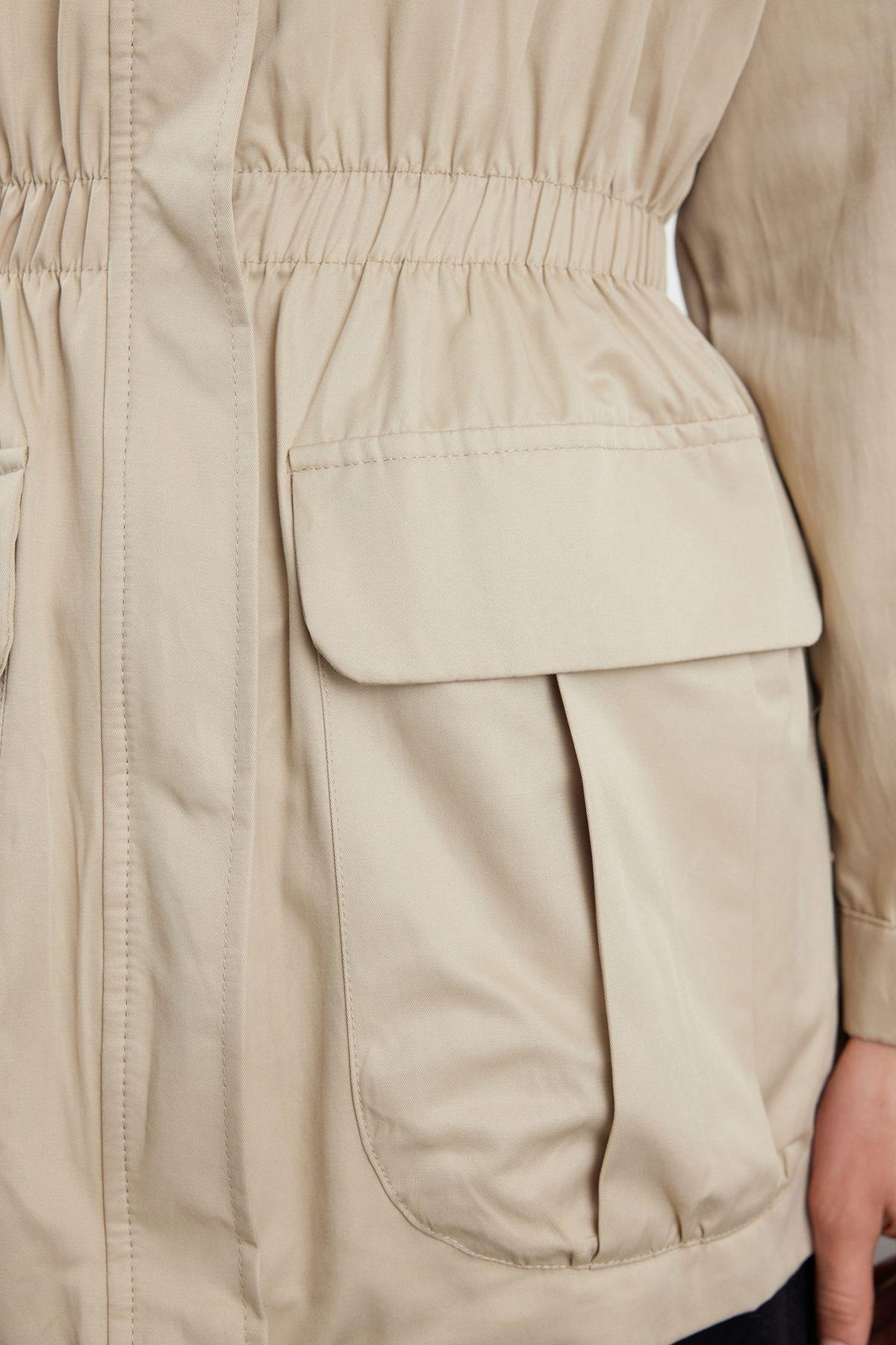 Beige Oversize Elastic Waist Zippered Windbreaker Coat TWOAW25MO00075, Beige, large image number 3