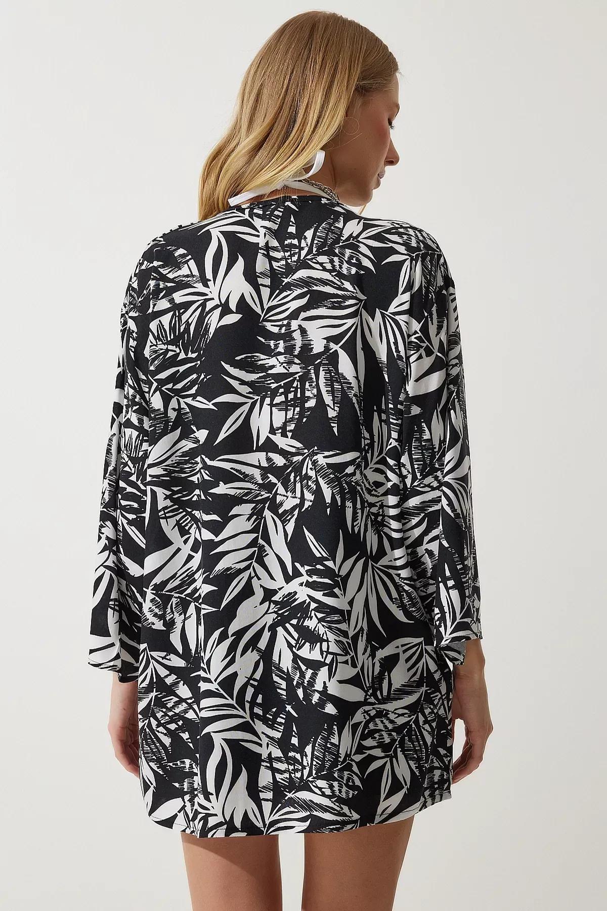 Vibrant Black Patterned Kimono, , large image number 4