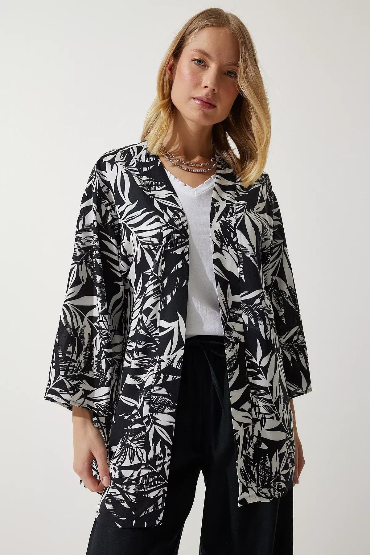 Vibrant Black Patterned Kimono, , large image number 5