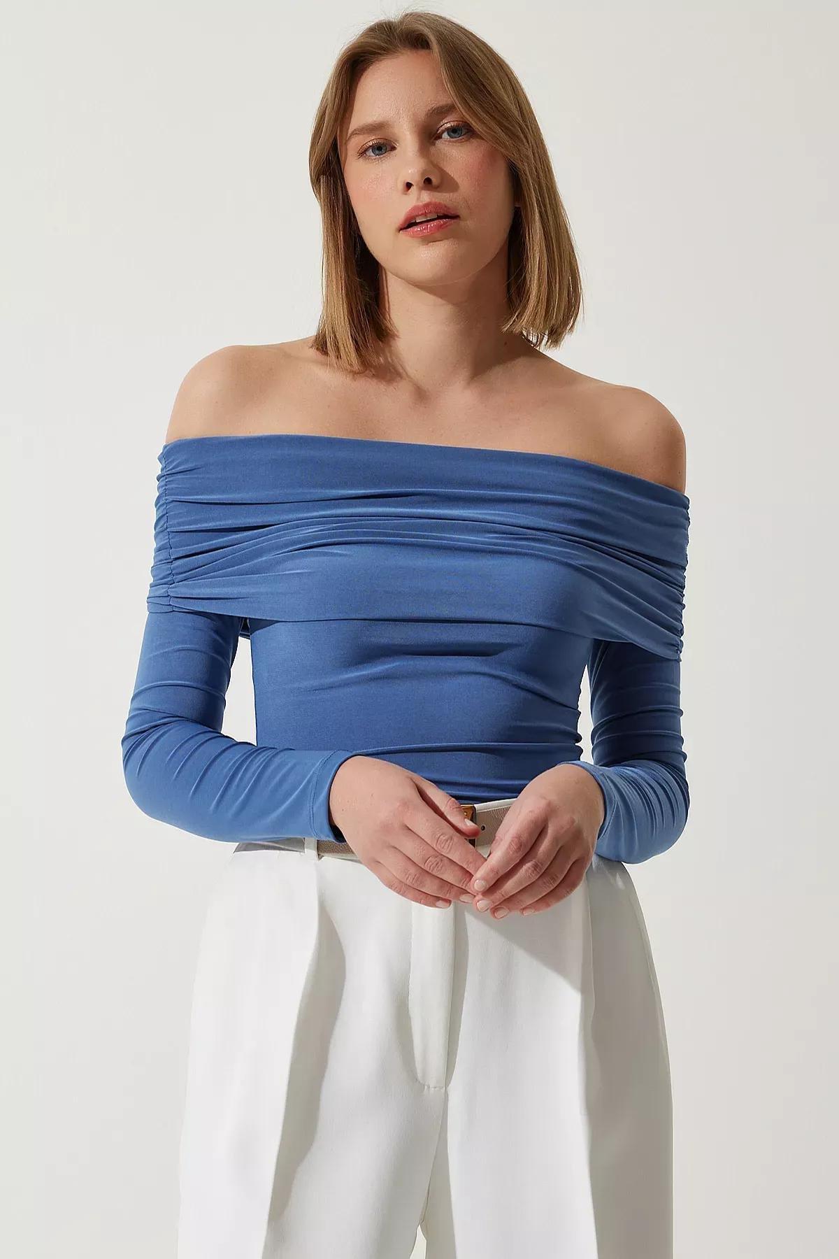 Indigo Ruched Cropped Blouse, , large image number 2