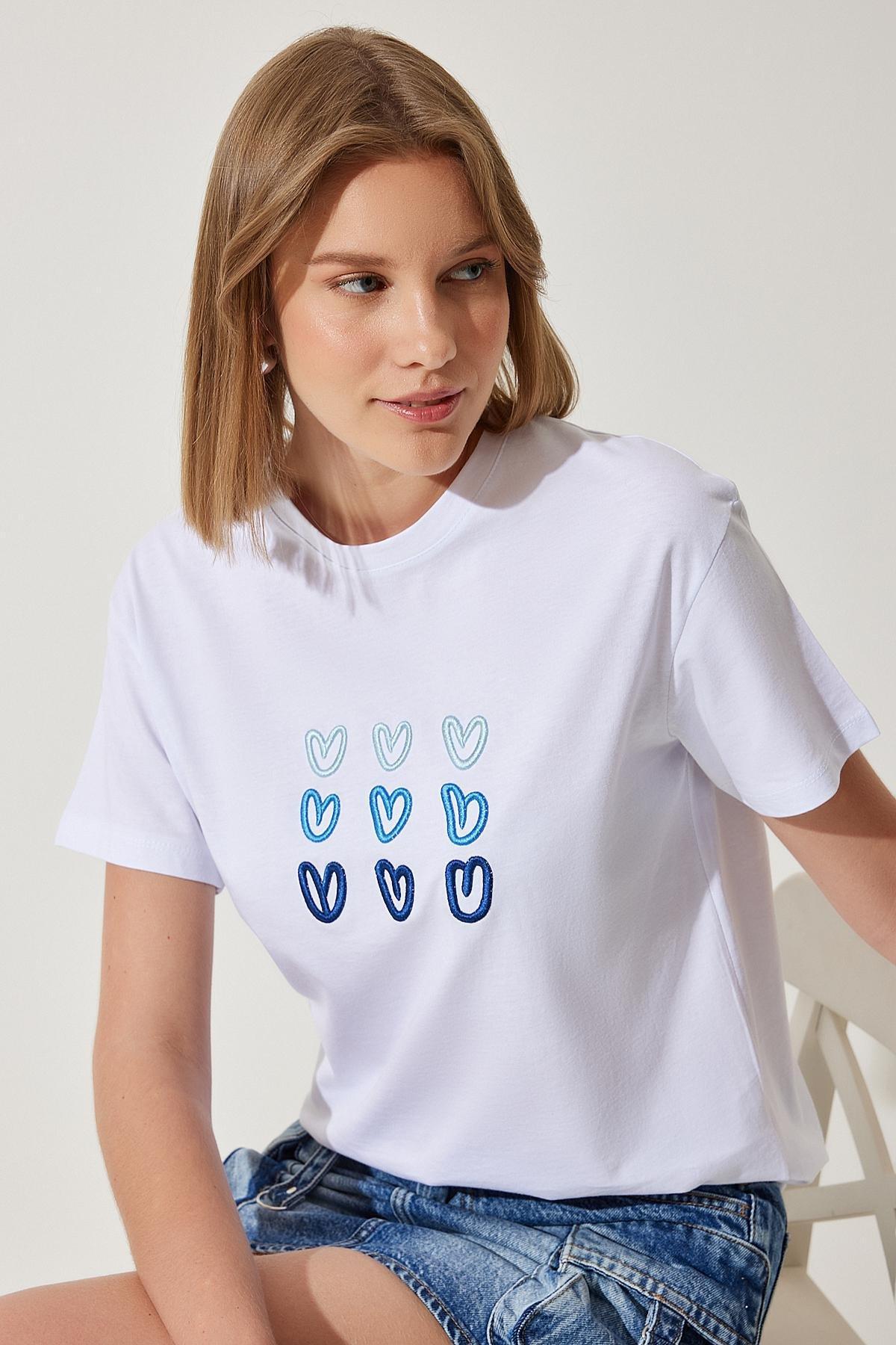 White Heart Embroidered T-Shirt, , large image number 0