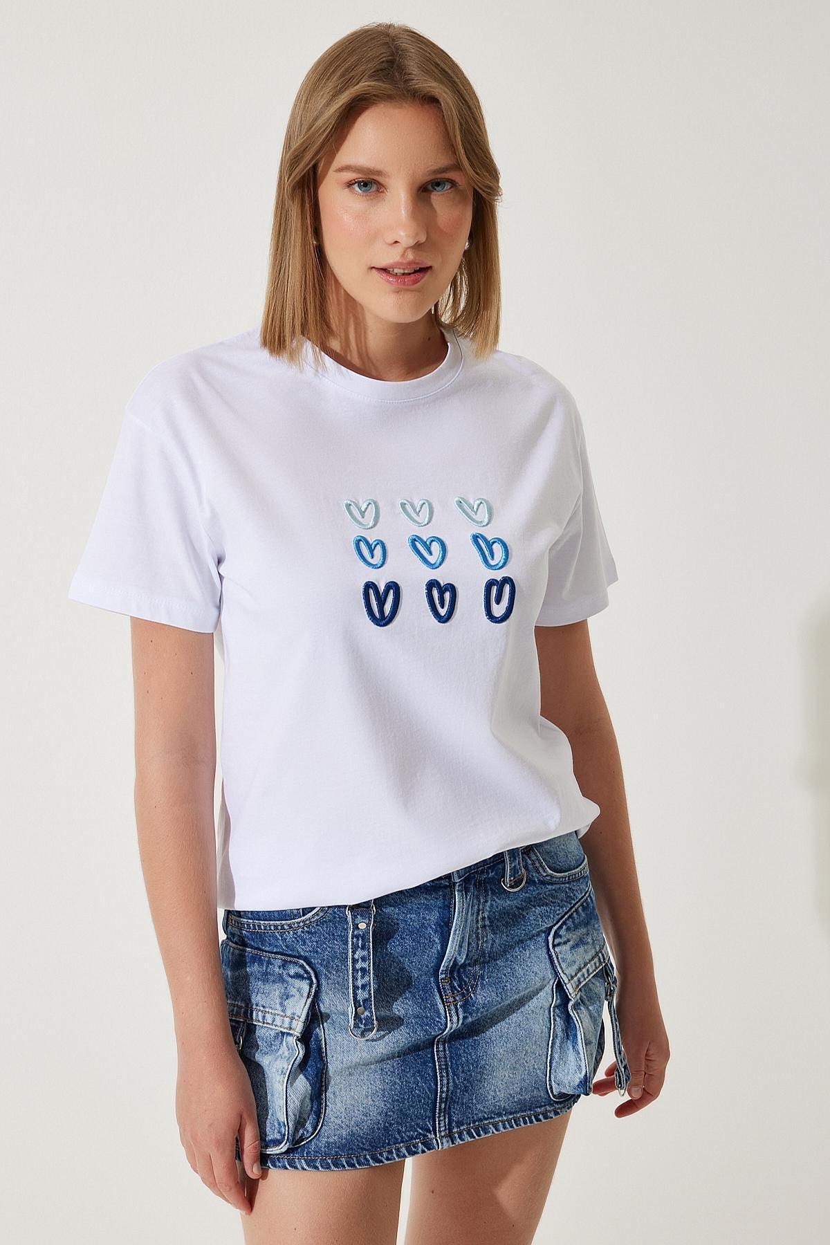 White Heart Embroidered T-Shirt, , large image number 1