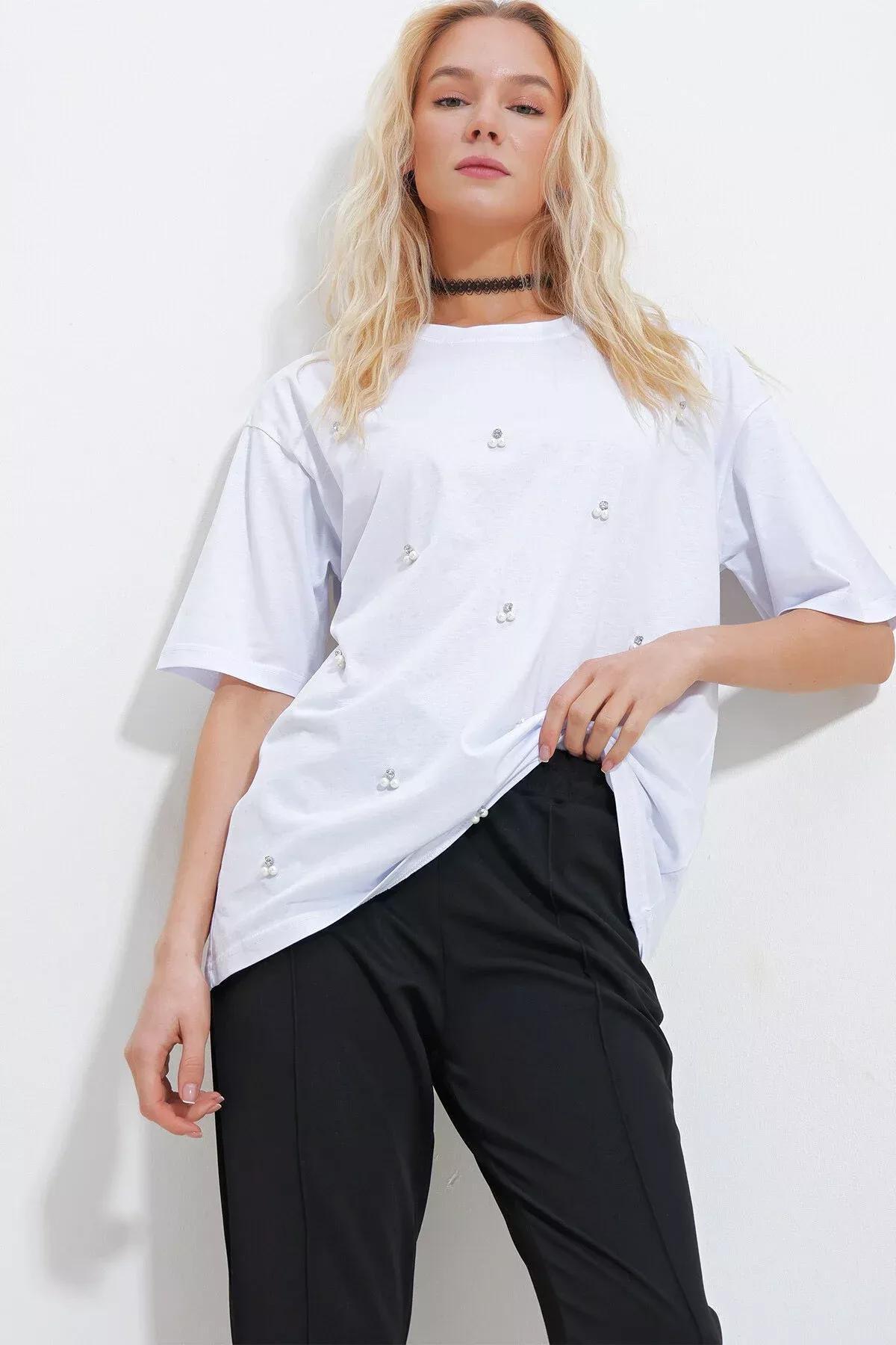 Womens White Crew Neck Oversize Pearl and Stone Embroidered T-Shirt ALC-X11964, single, White, large image number 1