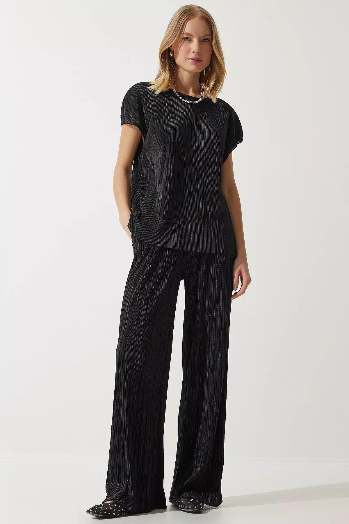 Black pleated blouse trouser set, , large image number 0