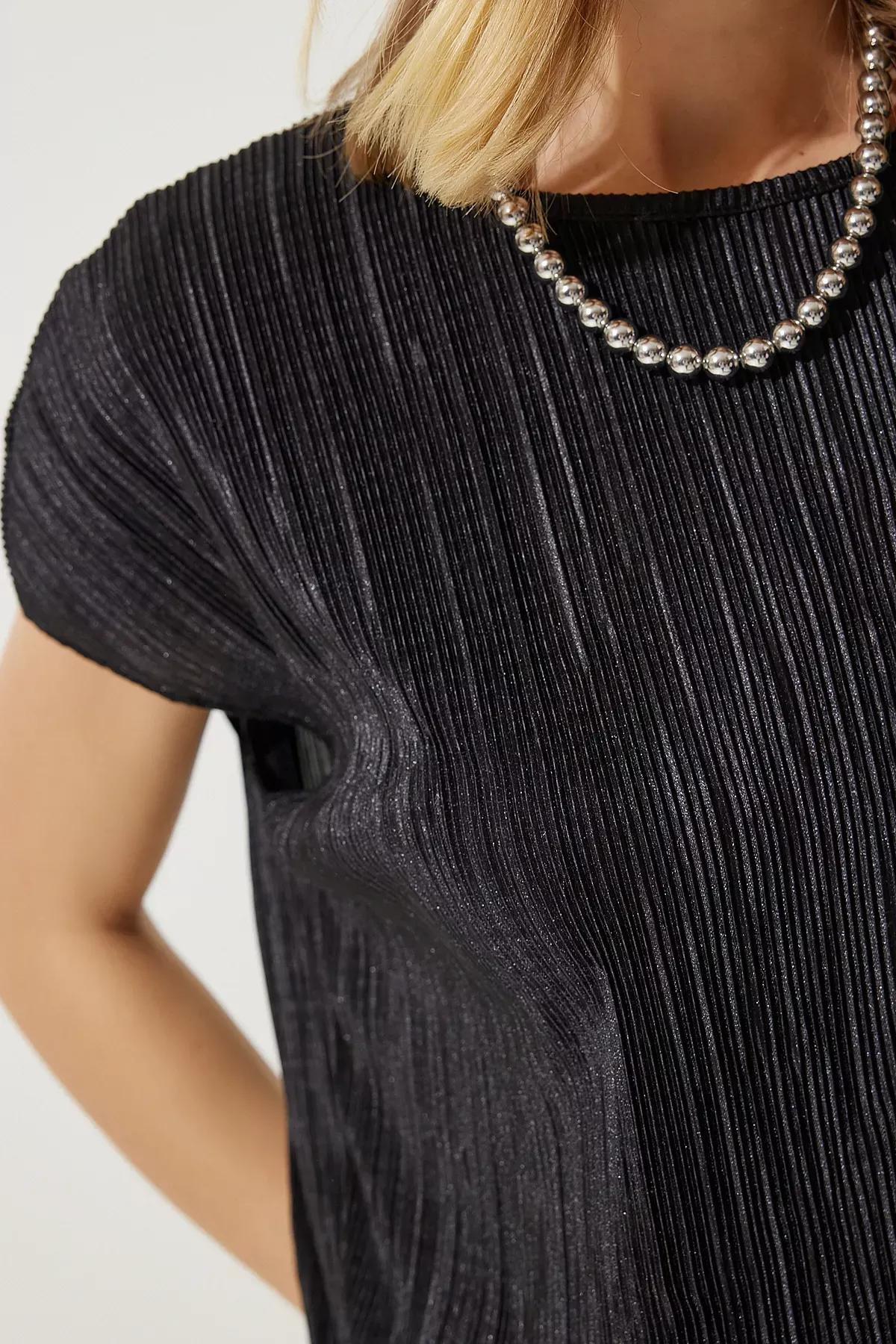 Black pleated blouse trouser set, , large image number 1