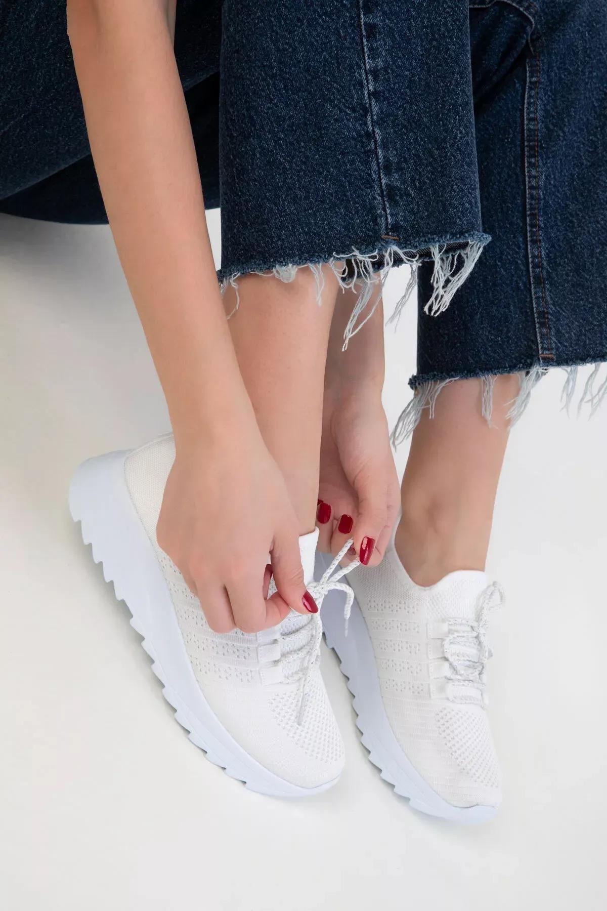 White Sneakers, , large image number 0