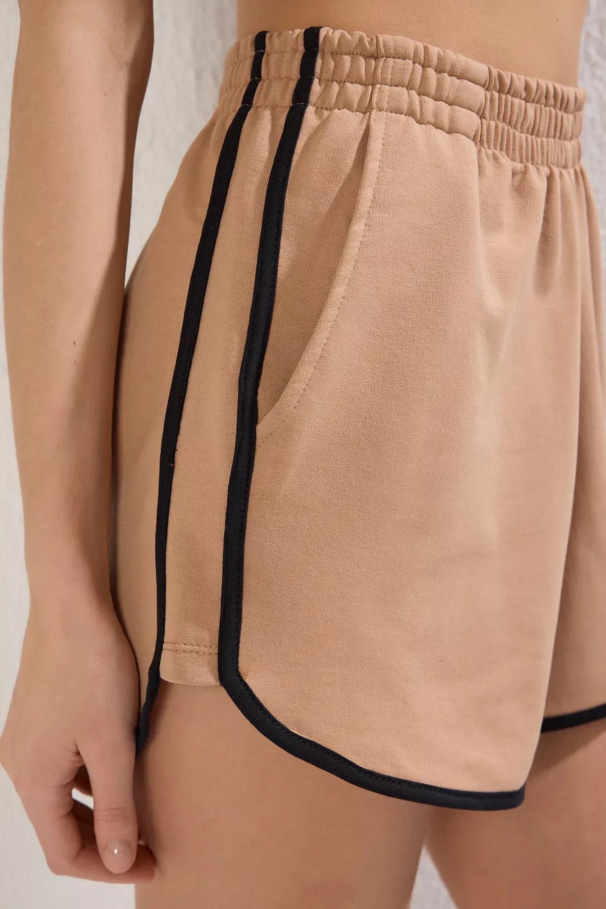 Mini Brown Trimmed Knit Shorts, , large image number 2