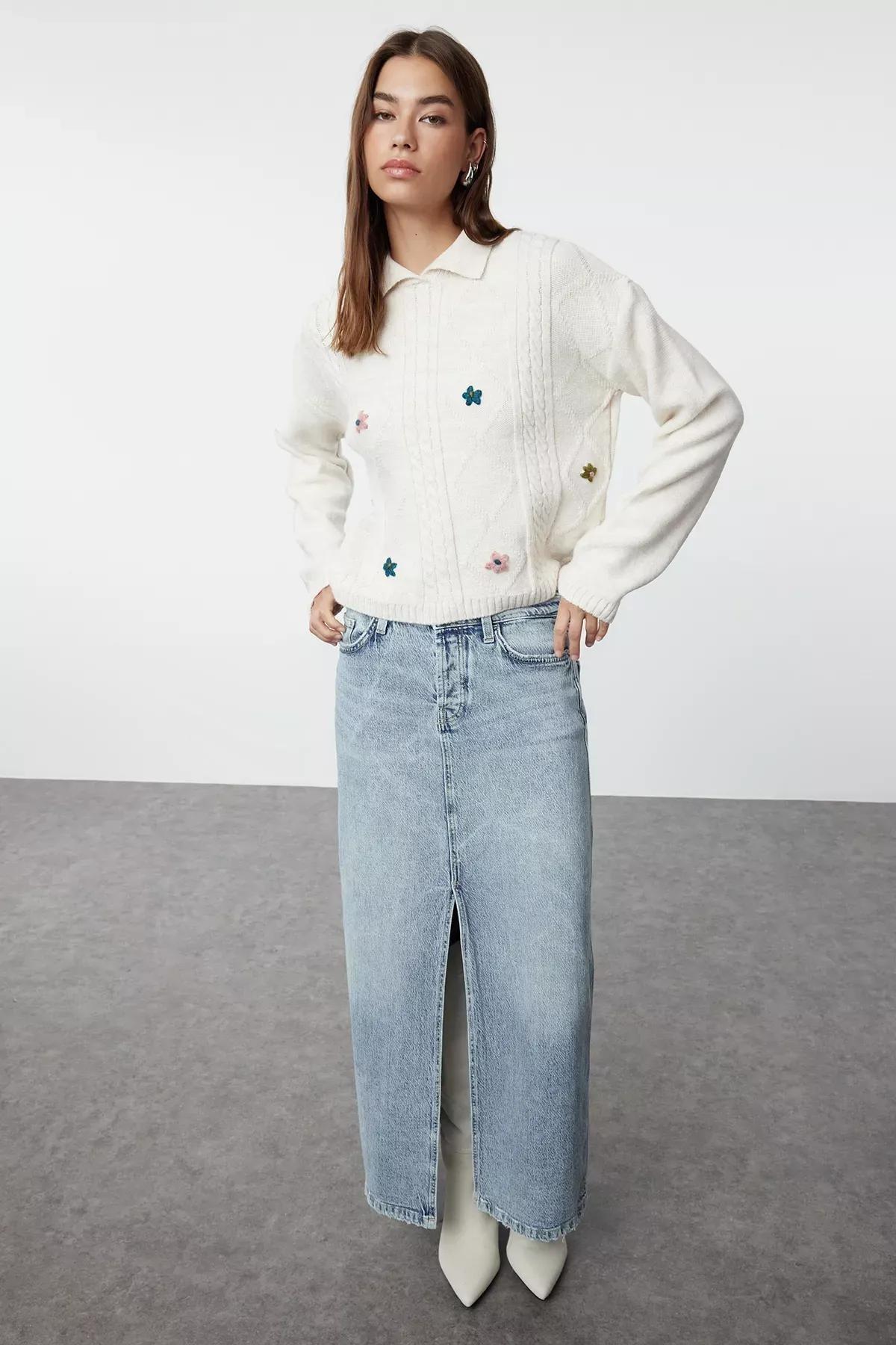 Rose Floral Cropped Sweater, , large image number 1