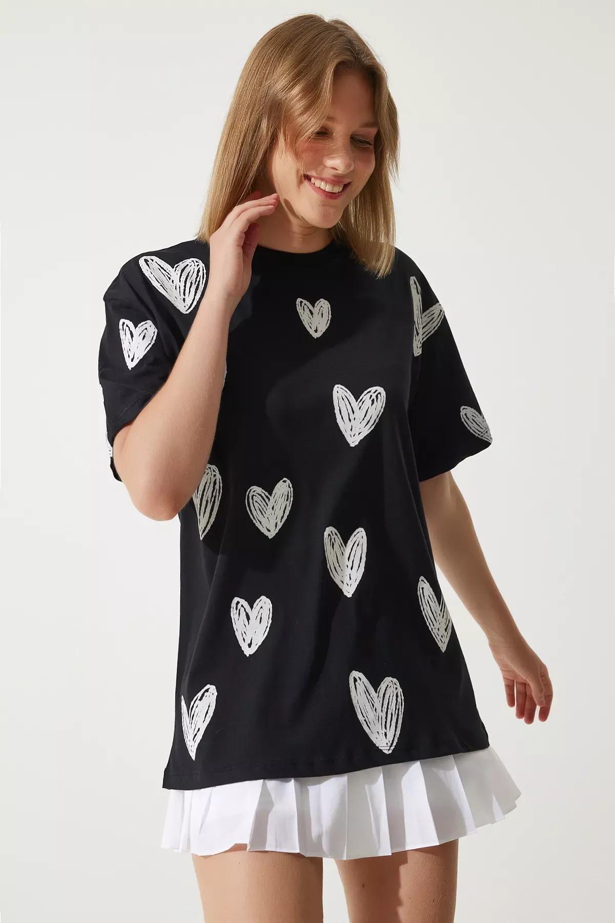 Black White Heart Oversize T-Shirt, , large image number 0