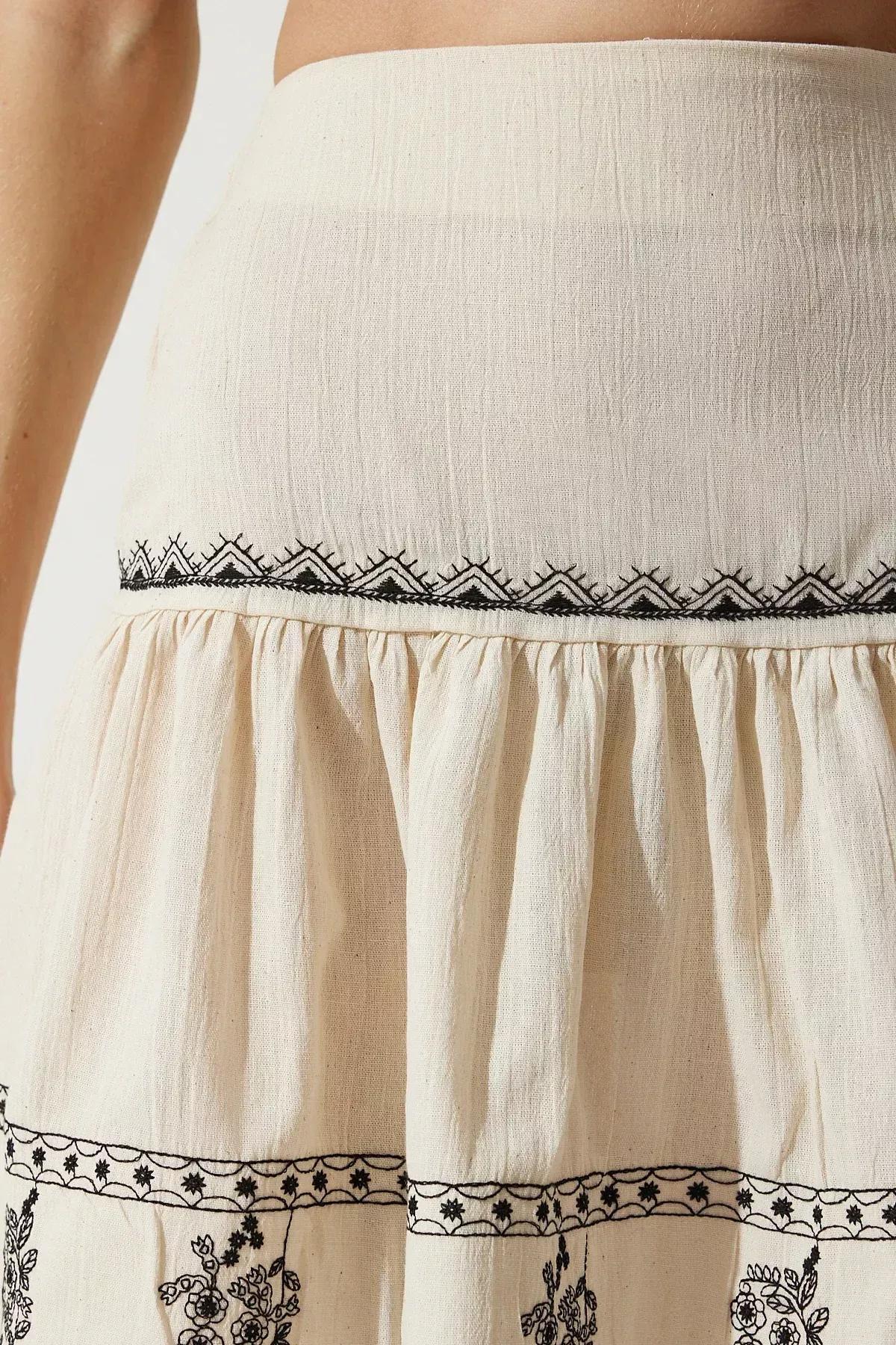 Cream Embroidered Raw Linen FlaRed Skirt, , large image number 4