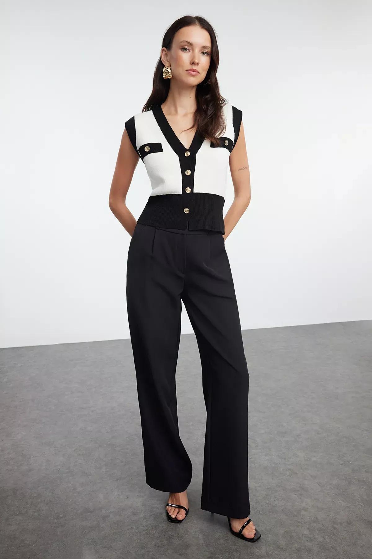 Beige Pocket Detailed V-Neck Vest, Ecru, large image number 1