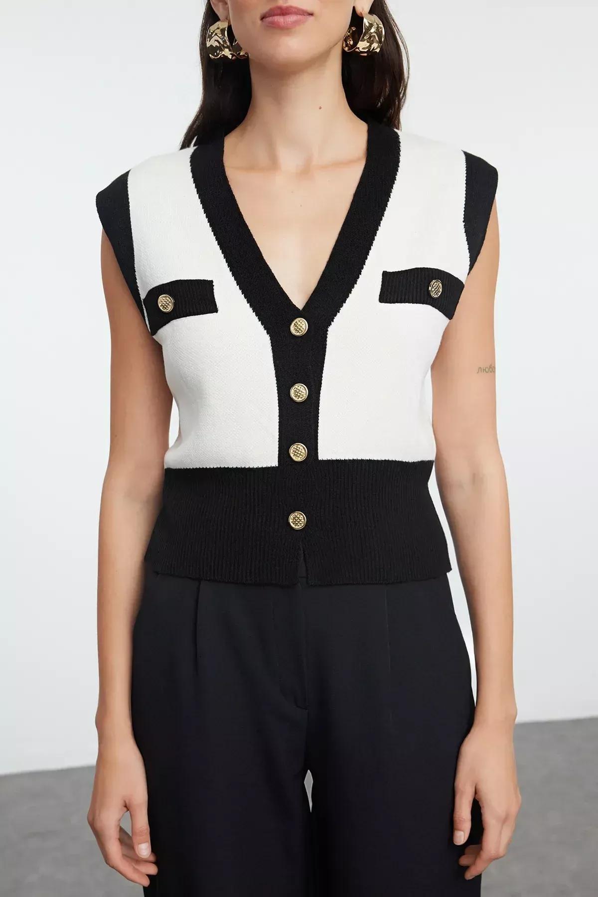 Beige Pocket Detailed V-Neck Vest, Ecru, large image number 2