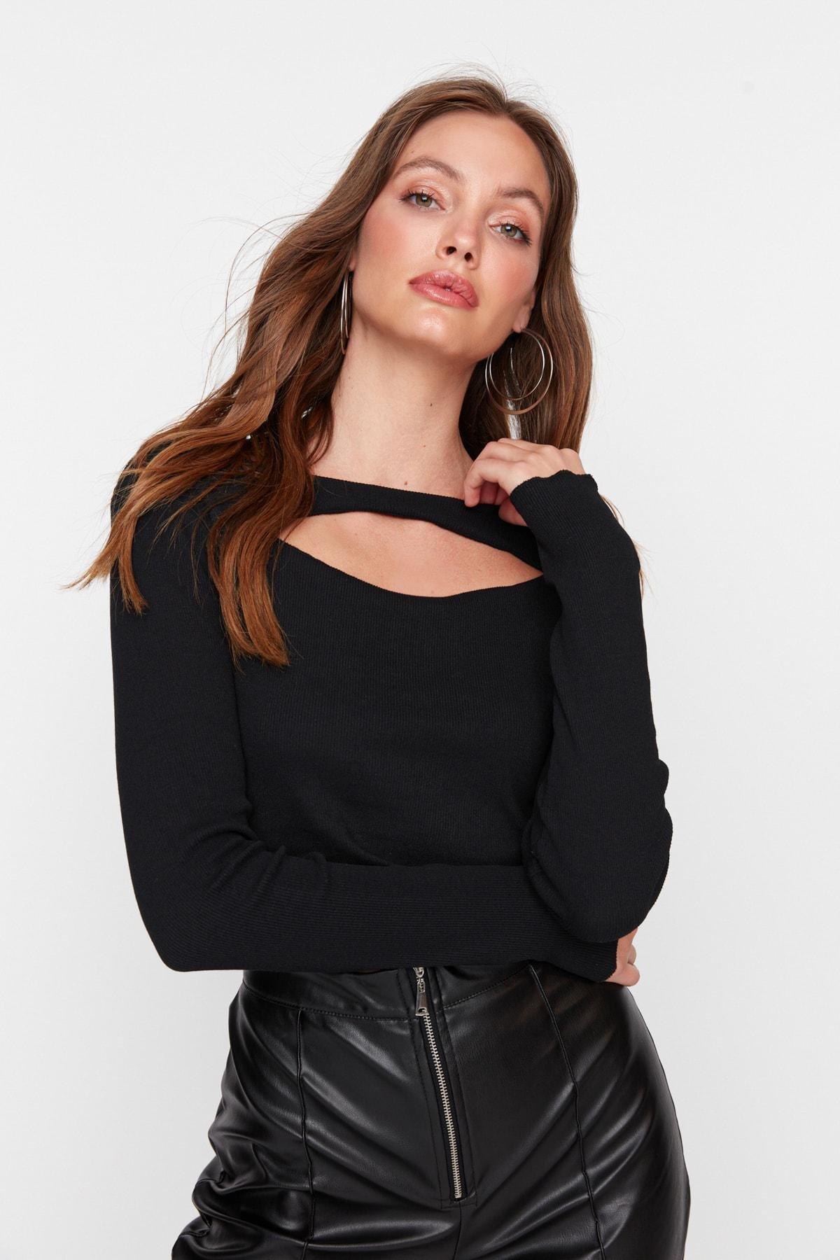 Black Fitted Blouse, , large image number 8