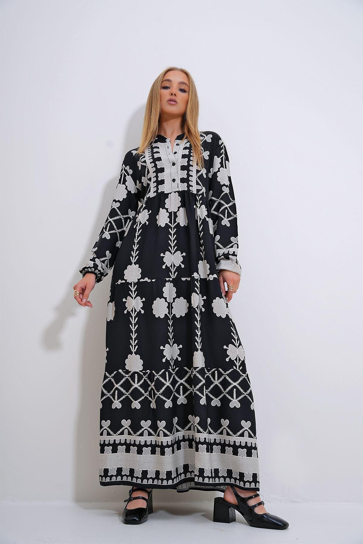 Black Ethnic Print Maxi Dress, , large image number 0