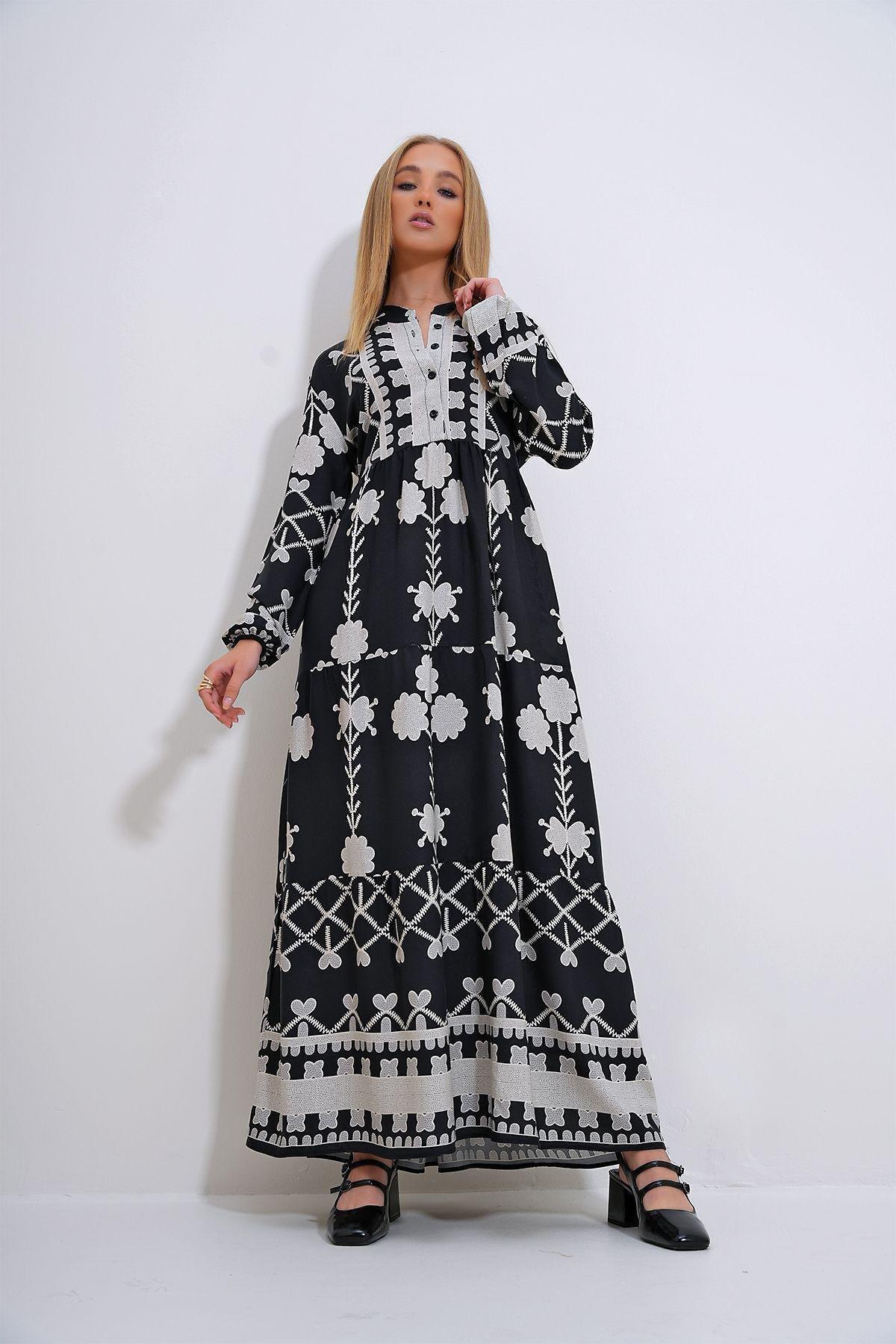 Black Ethnic Print Maxi Dress, , large image number 1