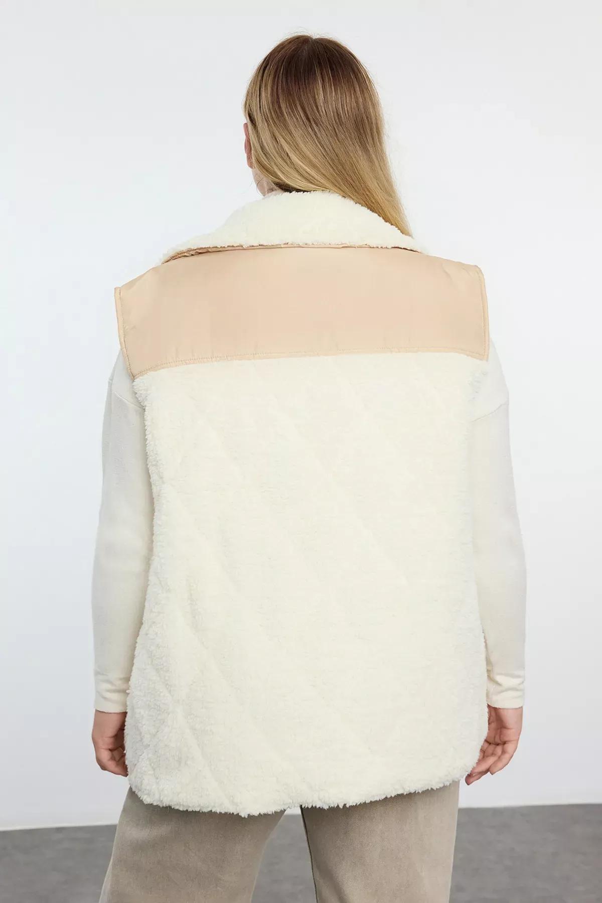 Beige Color Block Quilted Plush Vest, Ecru, large image number 4