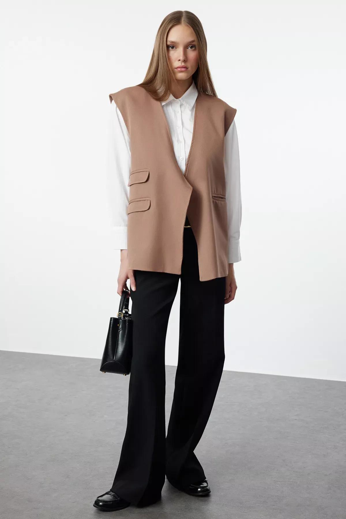Camel Back Detail Vest, CAMEL, large image number 1