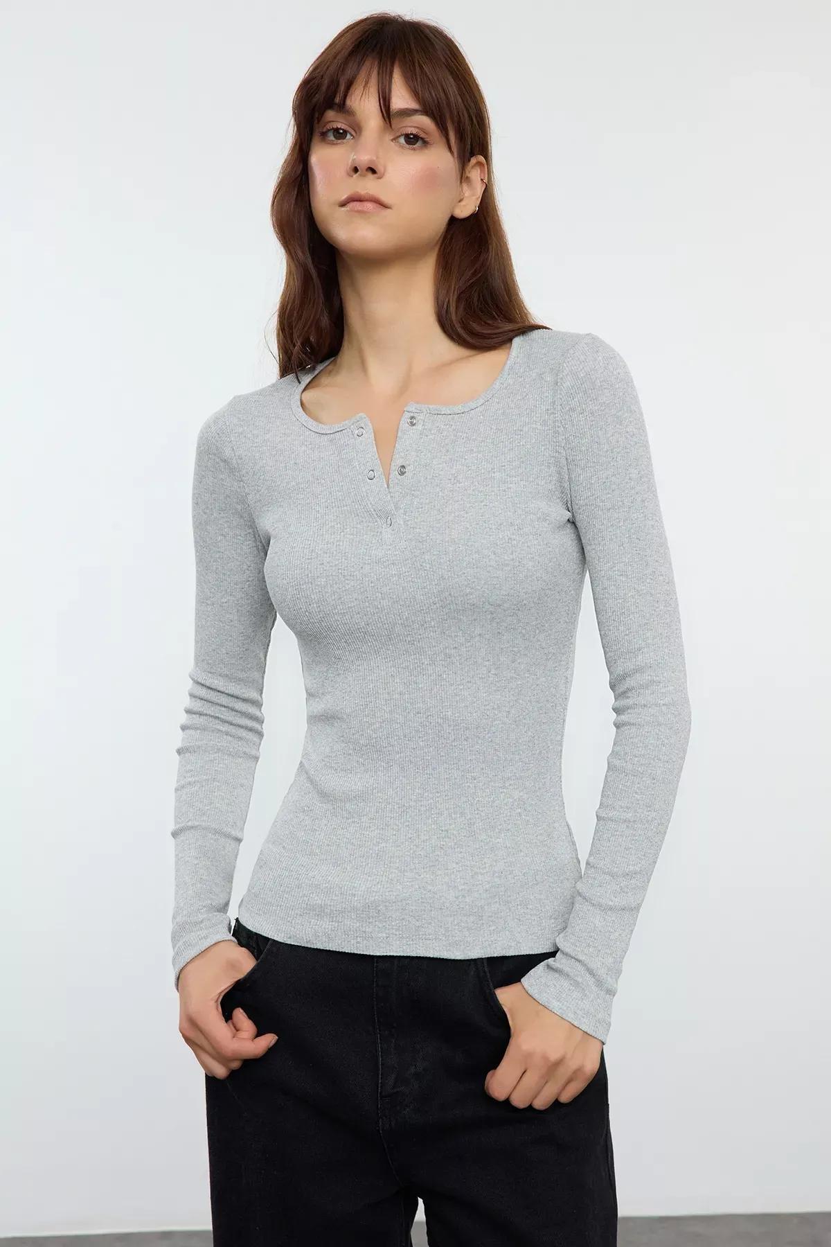 Grey Snap Ribbed Knit Blouse, GRAY MELANGE, large image number 1