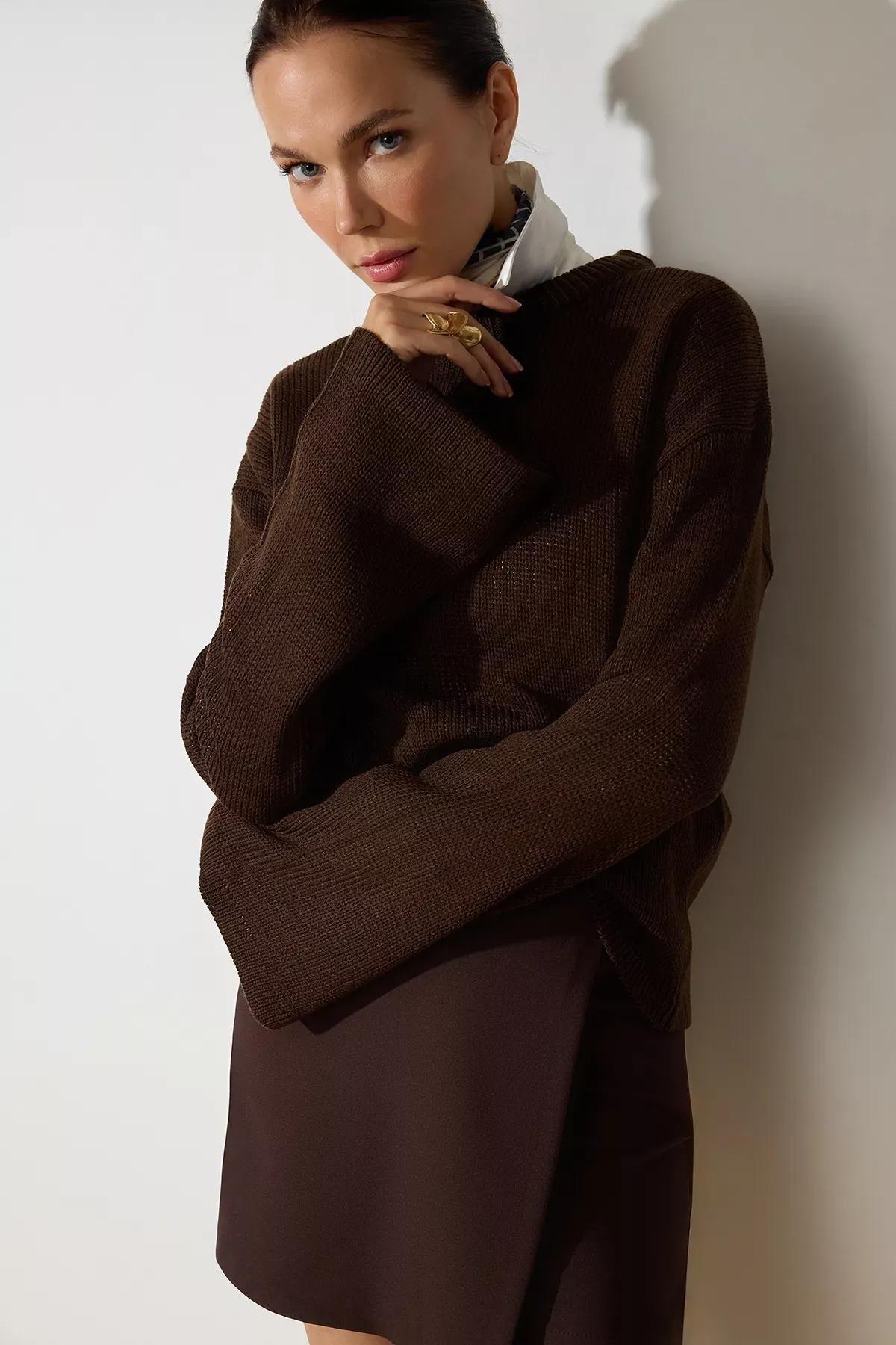 Brown Wide Crew Neck Sweater, , large image number 1