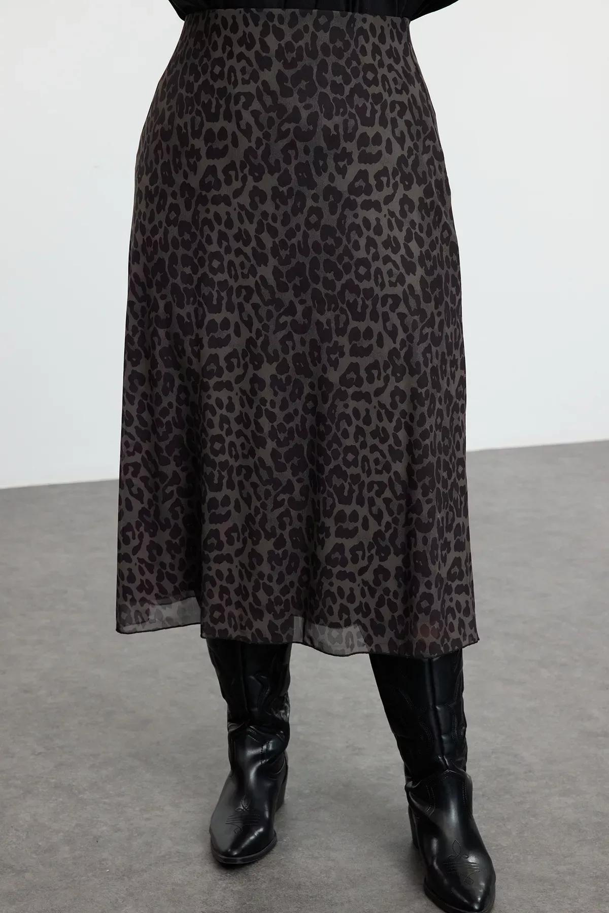 Brown Striped Slippers, , large image number 2