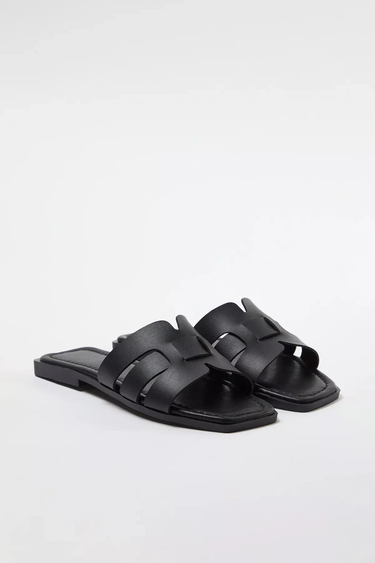 Black single strap casual slippers, , large image number 0