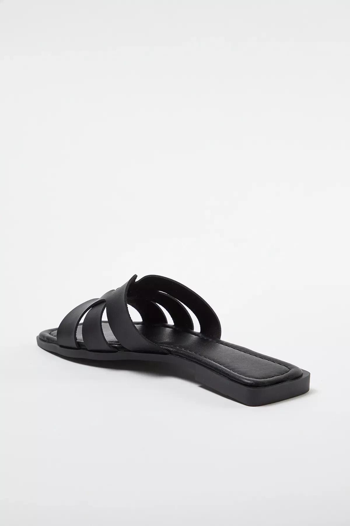 Black single strap casual slippers, , large image number 3