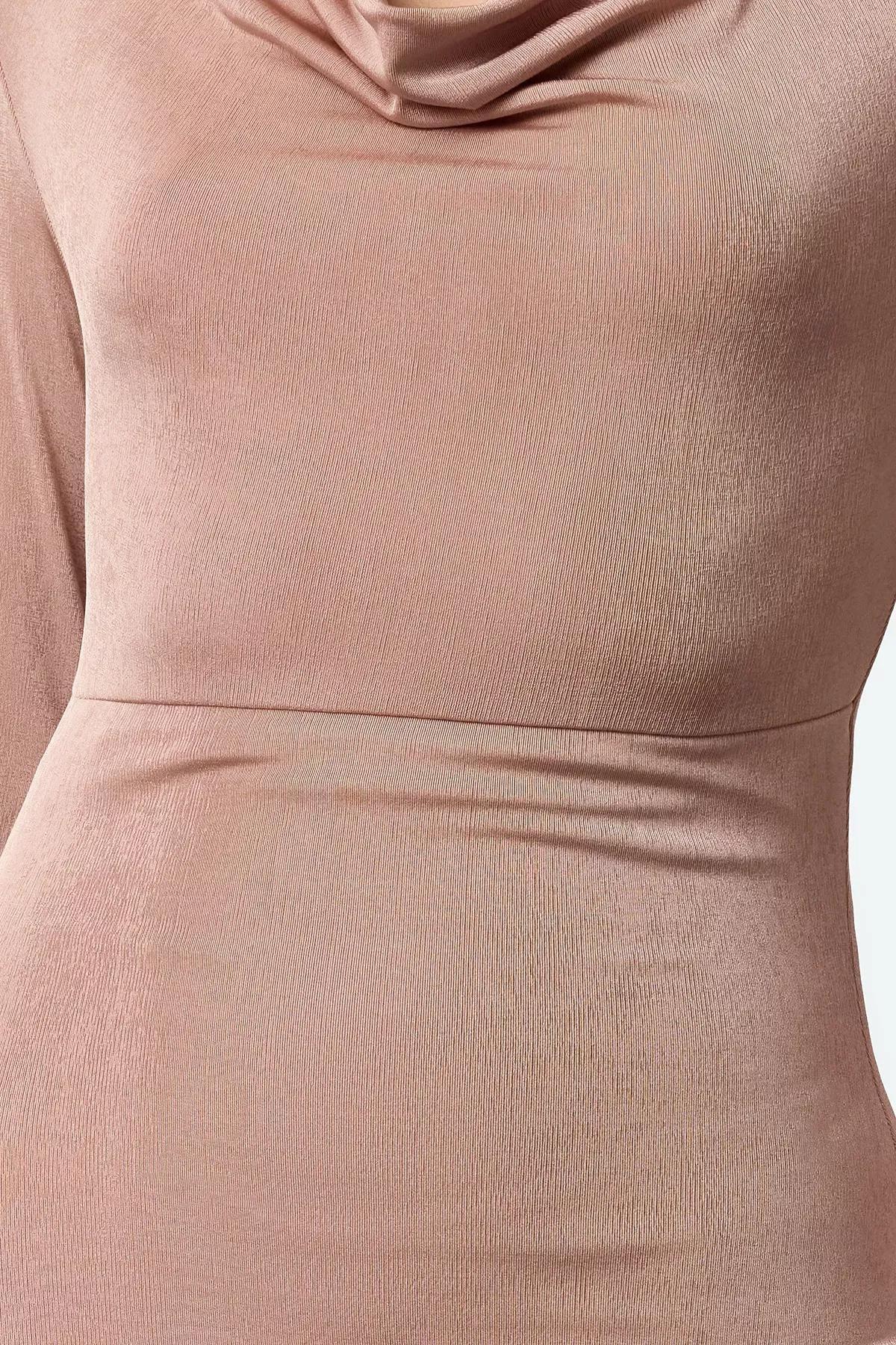 فستان مُحاك بقصة ضيقة بفتحة رقبة متدلية، بني, Mink, large image number 4