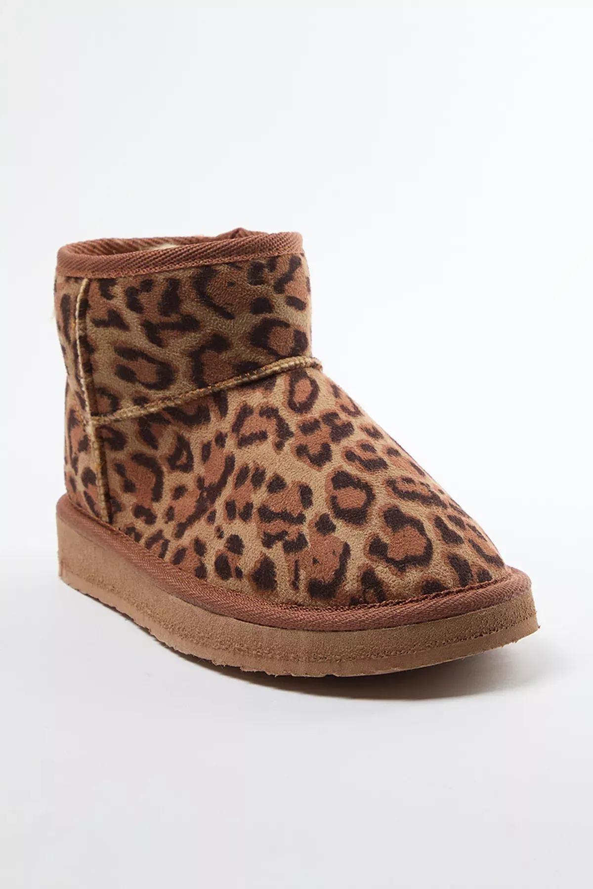 Brown Leopard Fur Heeled Boots, Very colorful, medium