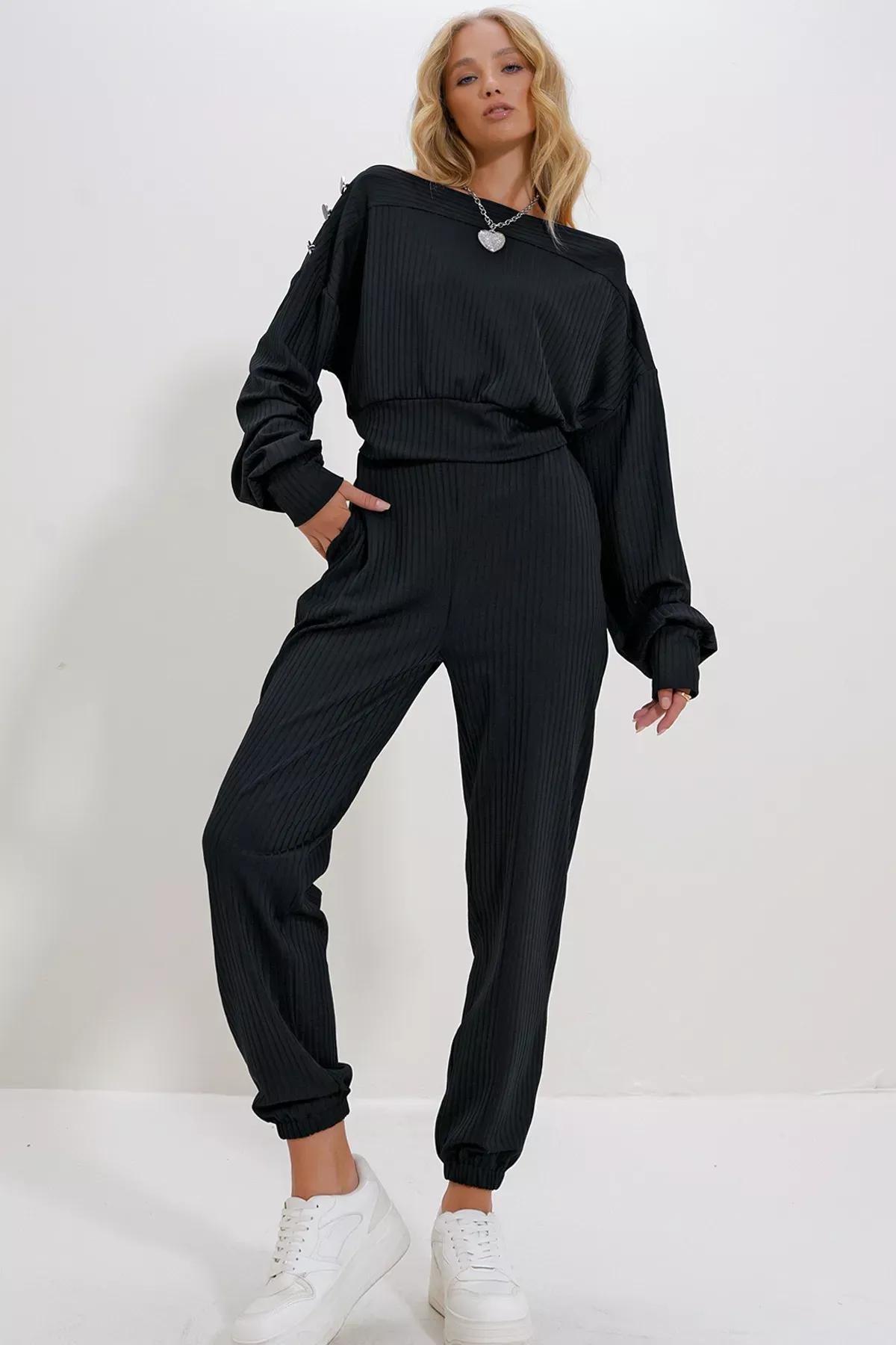 Black Button Crop Top Jogger Set, BLACK, large image number 3