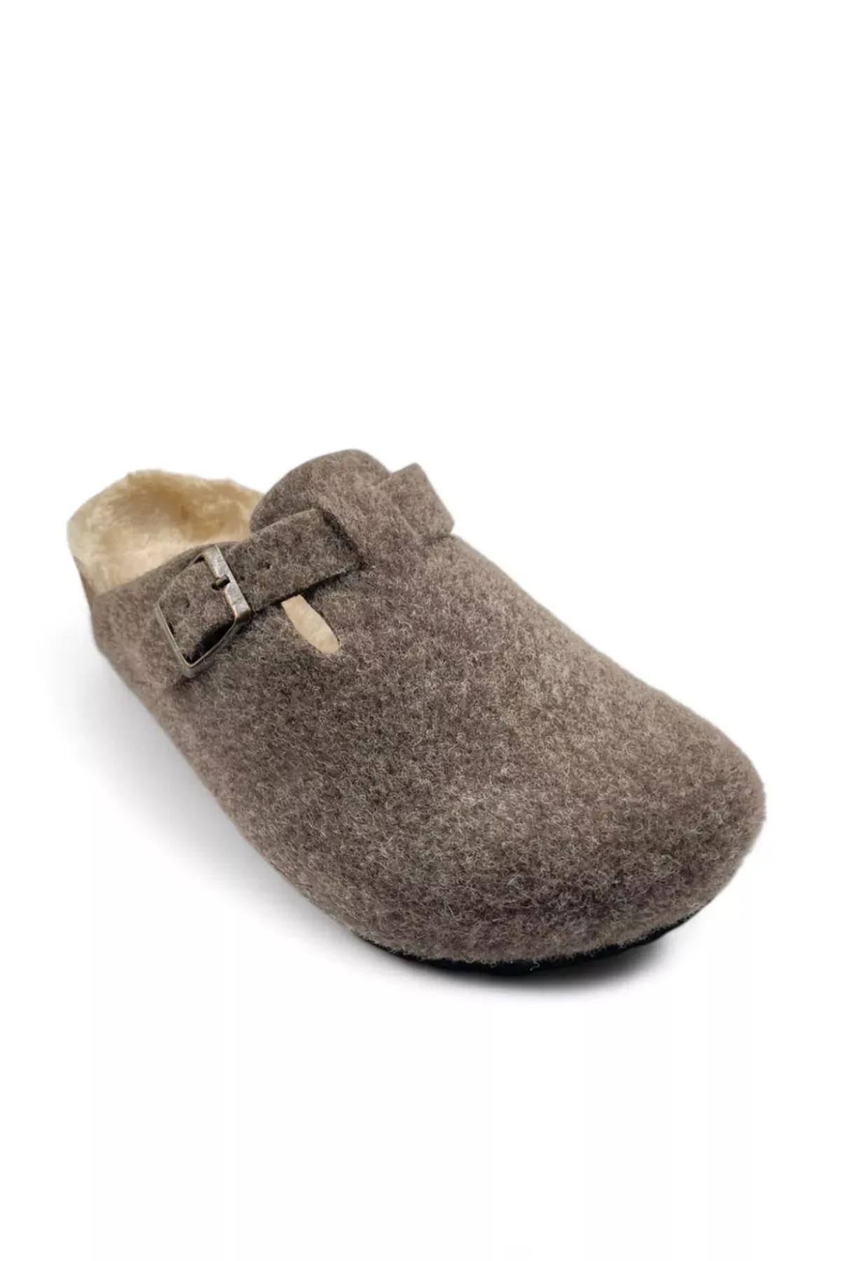 Red Fur Lined Sabo Slippers, , large image number 2