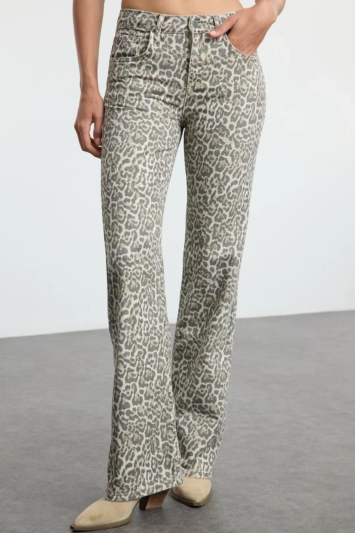 Cream Leopard Wide Leg Jeans, , large image number 2