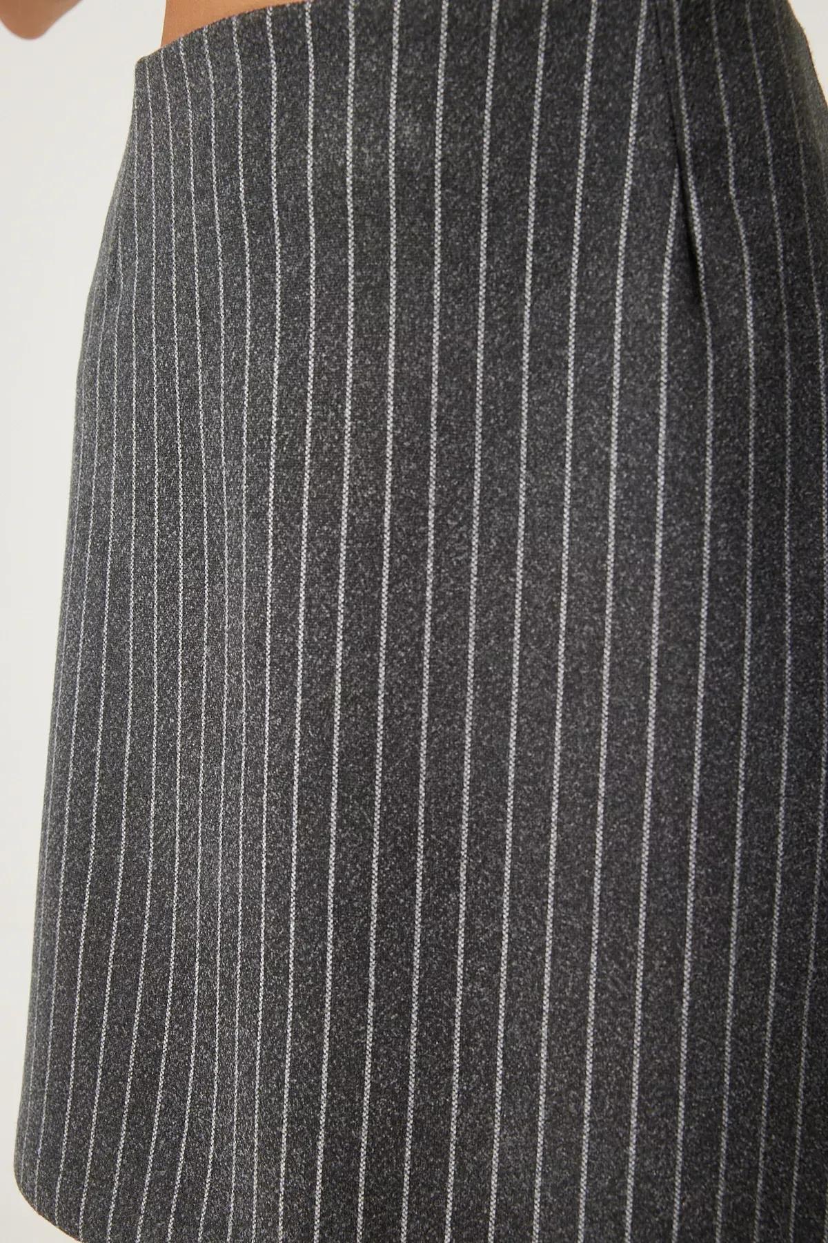 تنورة بقصة بينسل بخطوط رفيعة، رمادي, Grey, large image number 3