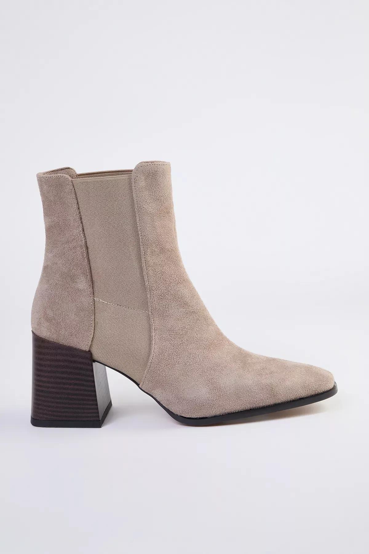 Red Thick Block Heel Ankle Boots, Mink, medium