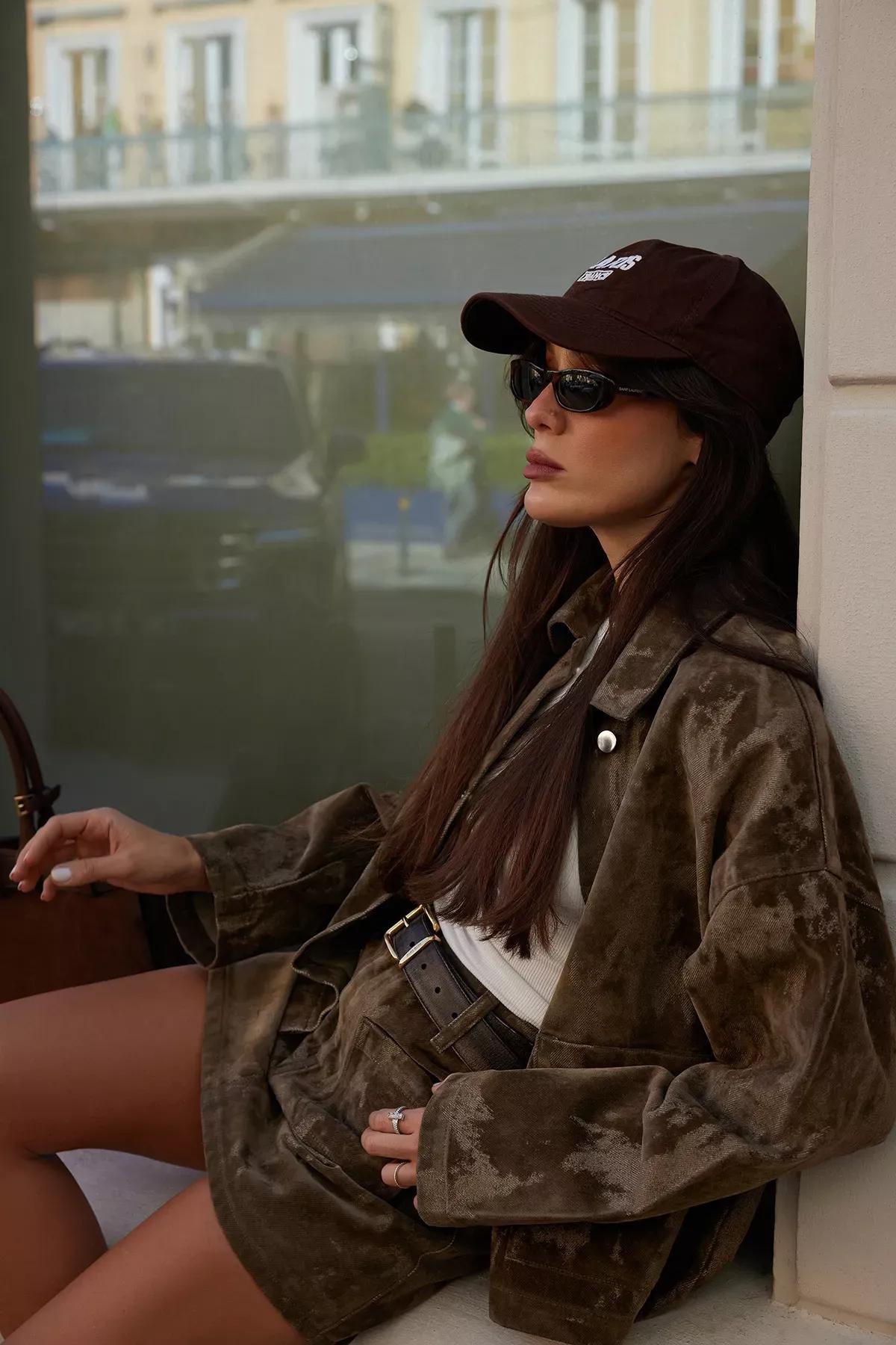 Green V-Neck Knit Vest, Khaki, large image number 0