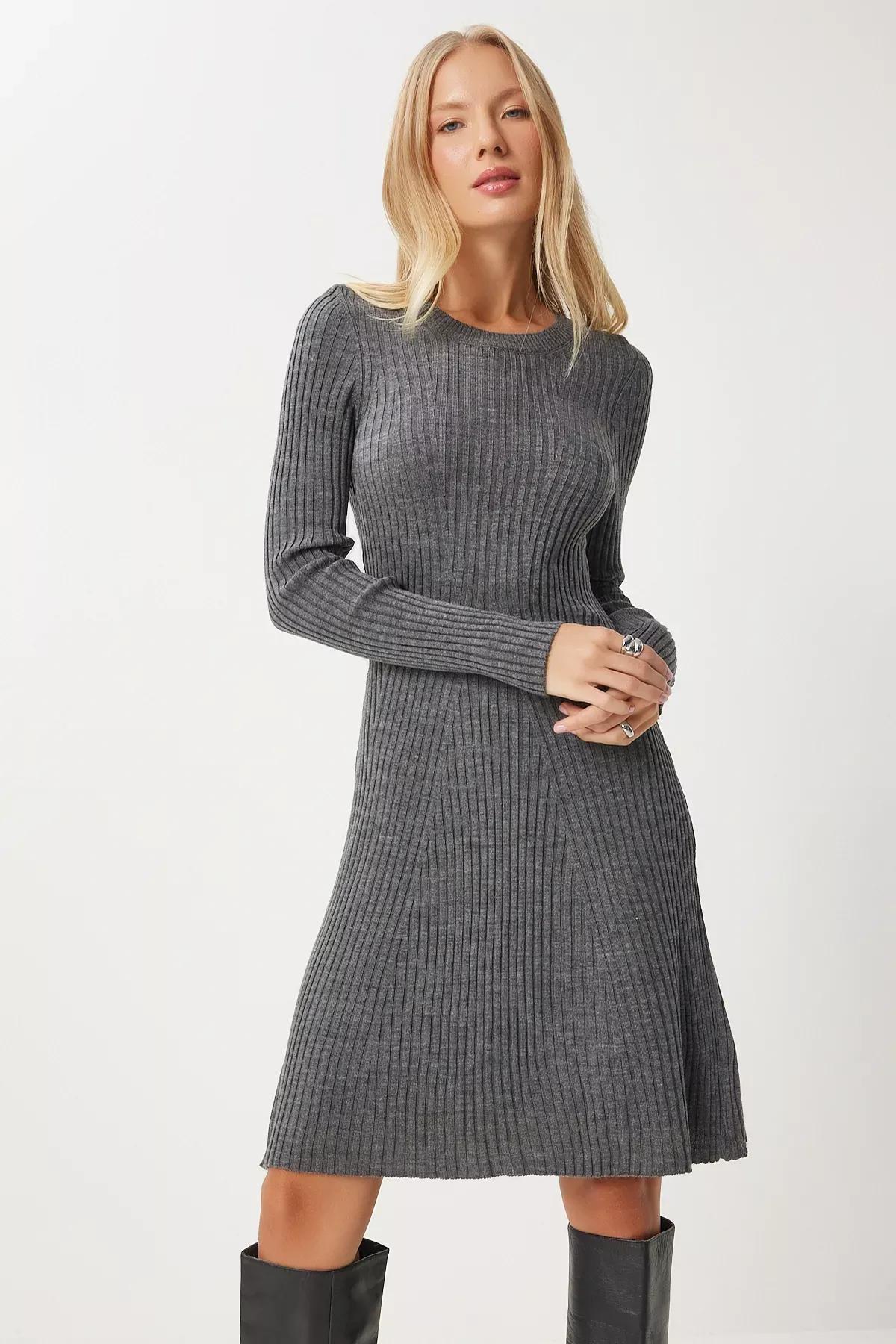 Gray Crew Neck Ribbed Knitted Dress, Grey, large image number 2