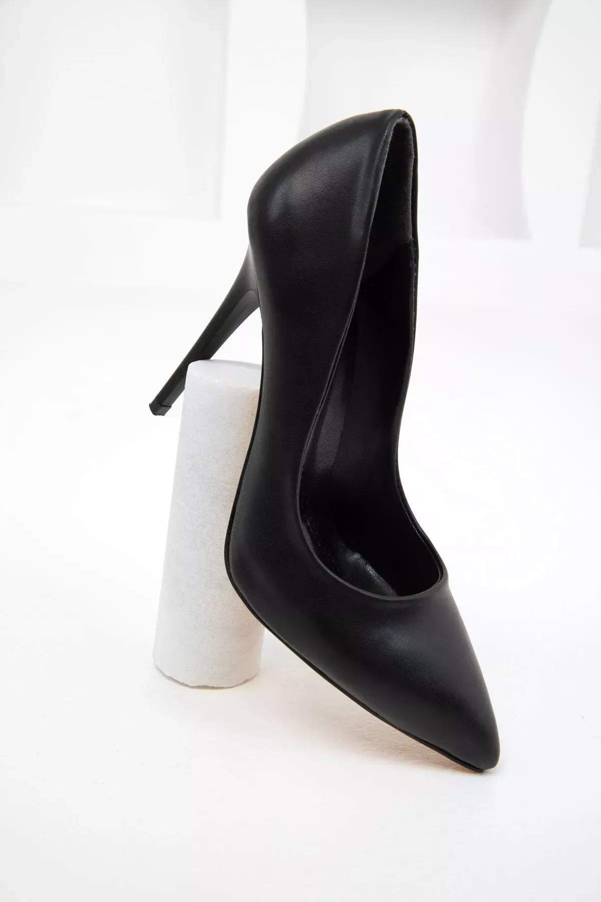 Black Classic Heeled Shoes, BLACK, large image number 3