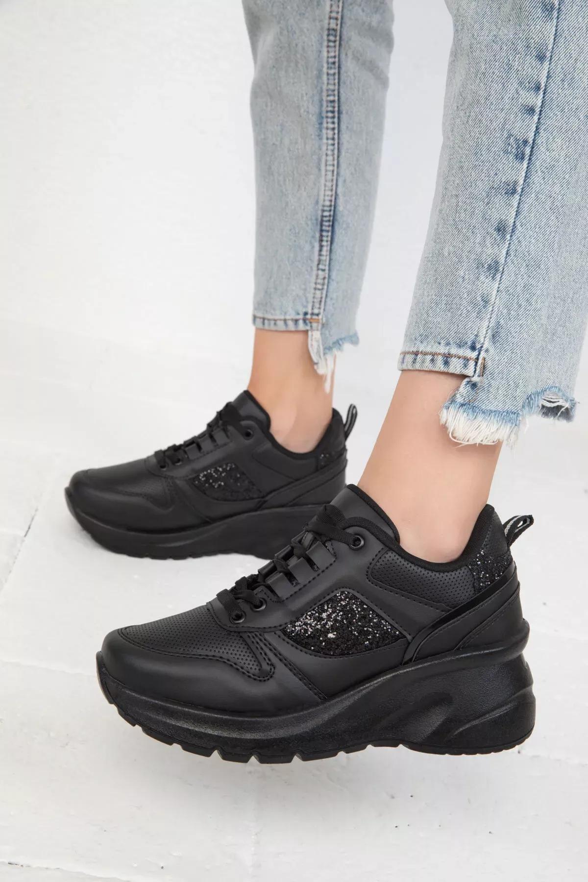 Black Sneakers, C101_2972, large image number 0