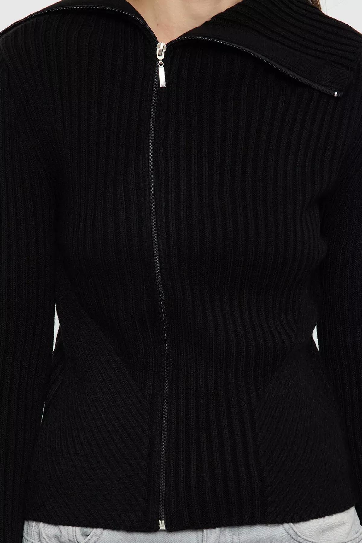 Black Zippered Knitted Cardigan, , large image number 3