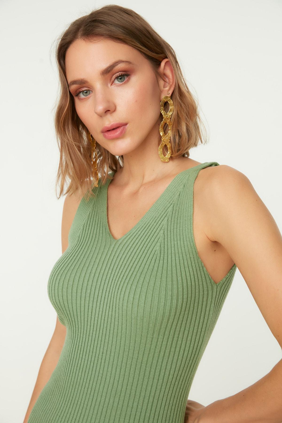 Green Bodycon V-Neck Dress, , large image number 2