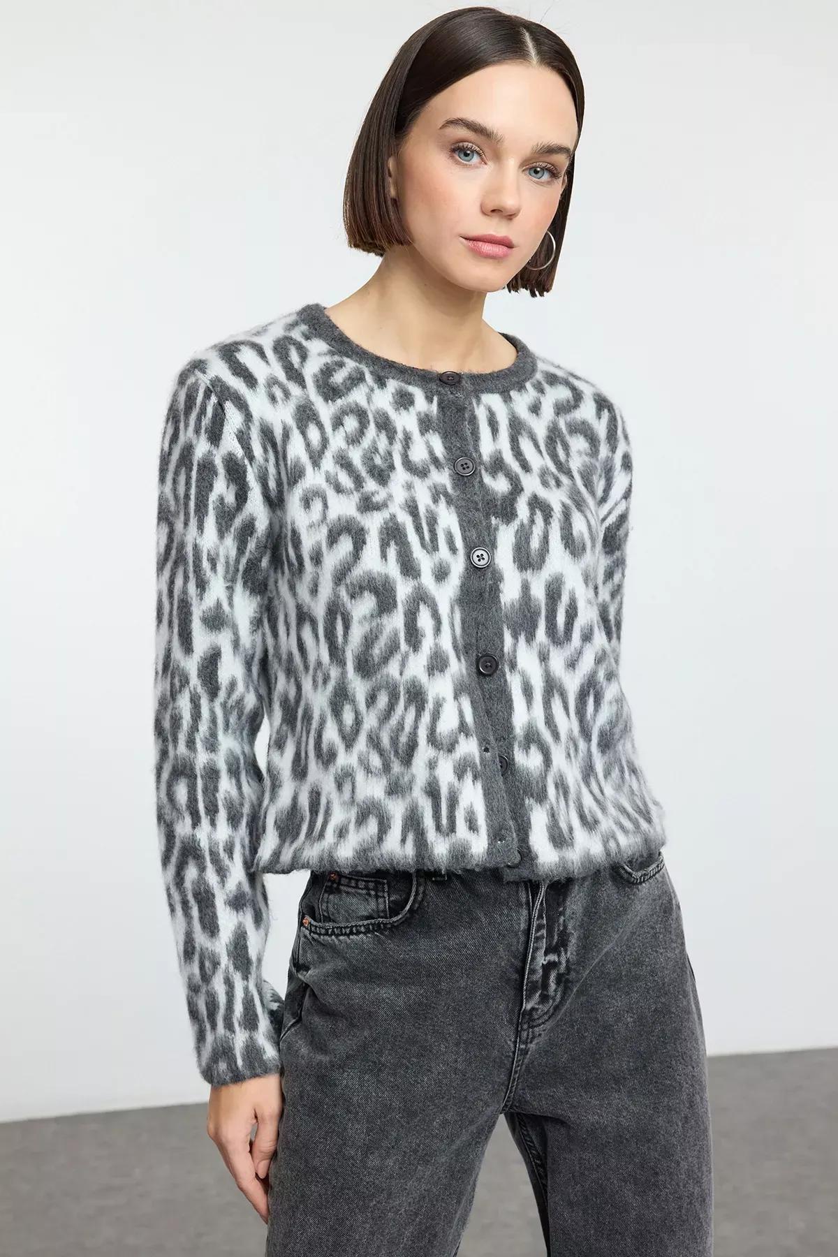 Grey Leopard Pattern Knit Cardigan, , large image number 0