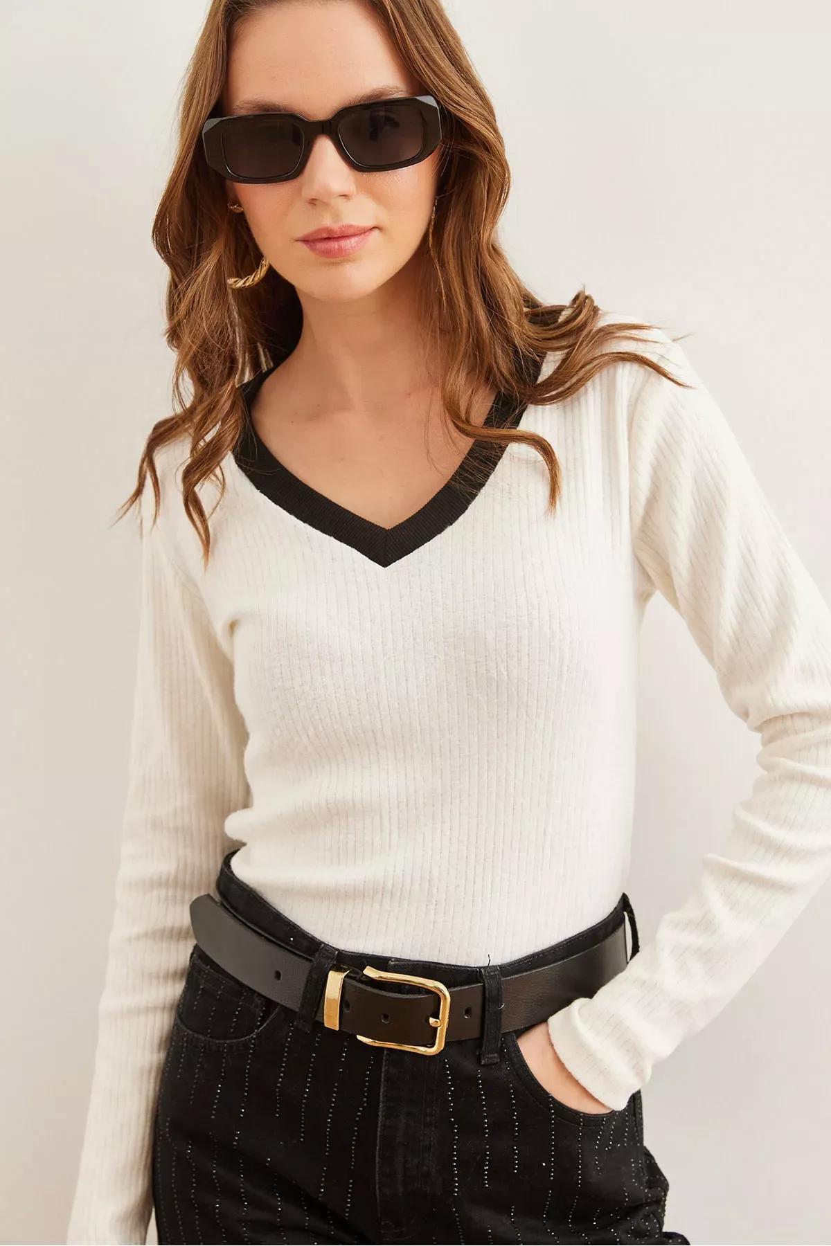 White Black Collar Lycra Blouse, White black, large image number 0