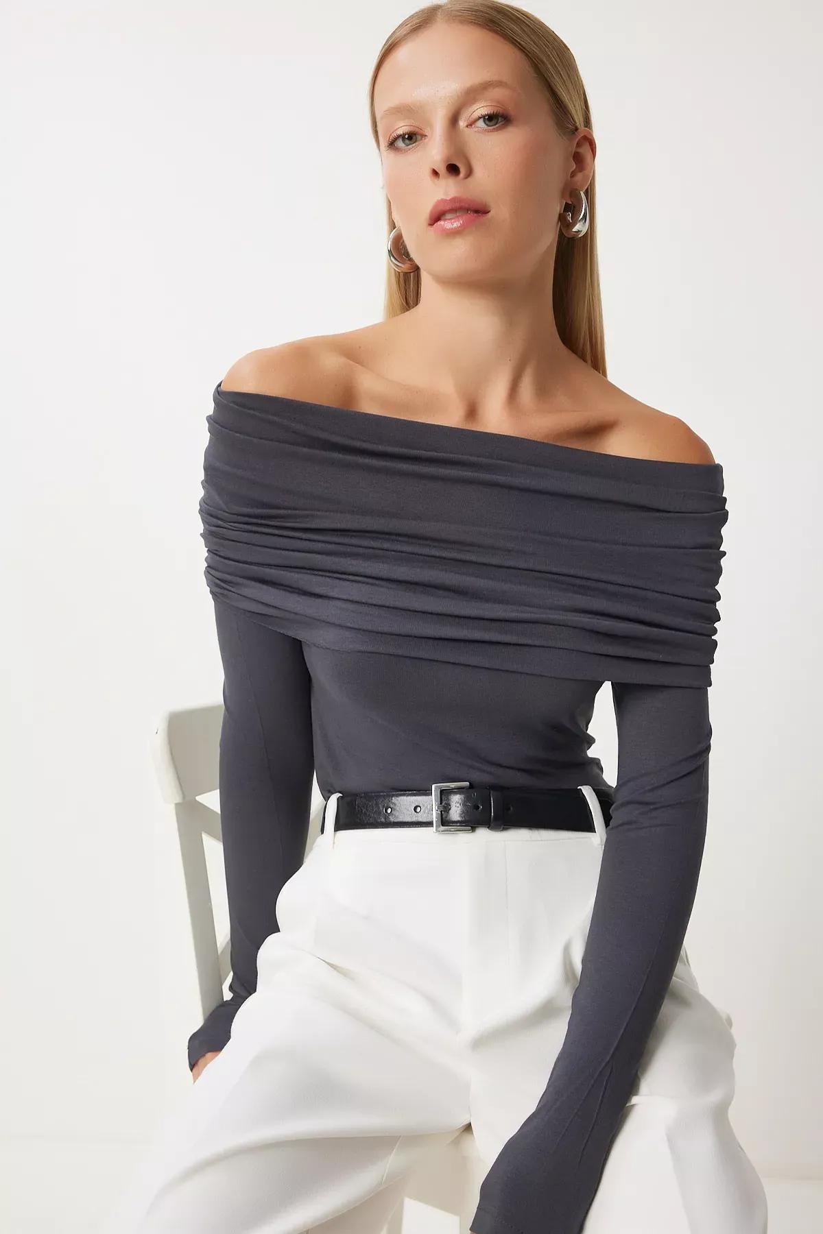 Grey Carmen Collar Saran Knitted Blouse, Smoked, large image number 0