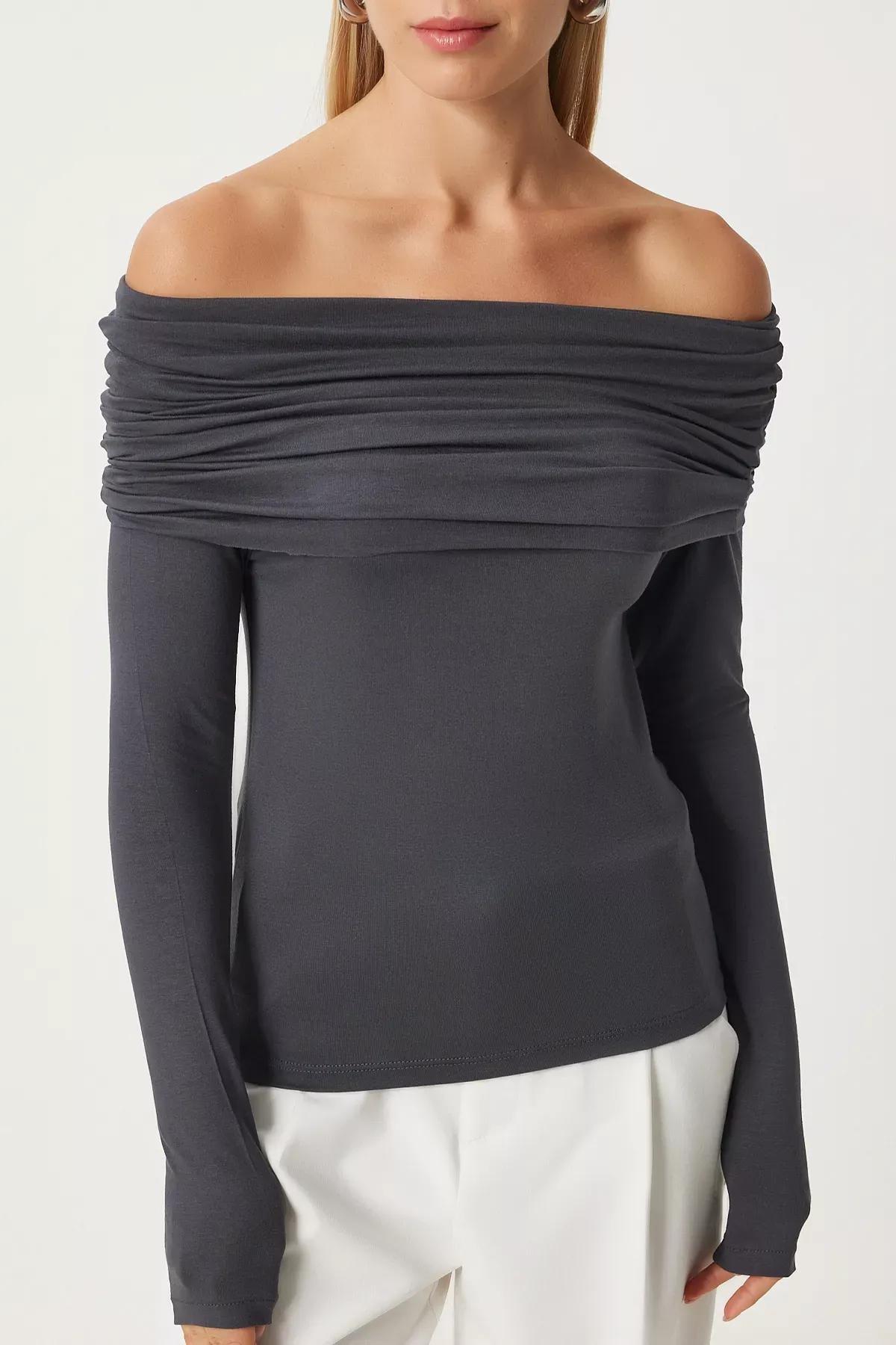 Grey Carmen Collar Saran Knitted Blouse, Smoked, large image number 2