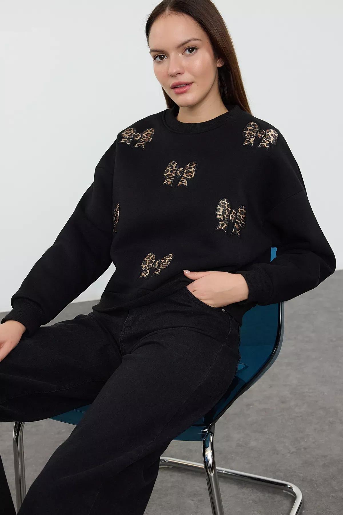 Black Polar Fleece Leopard Sweatshirt, , large image number 1