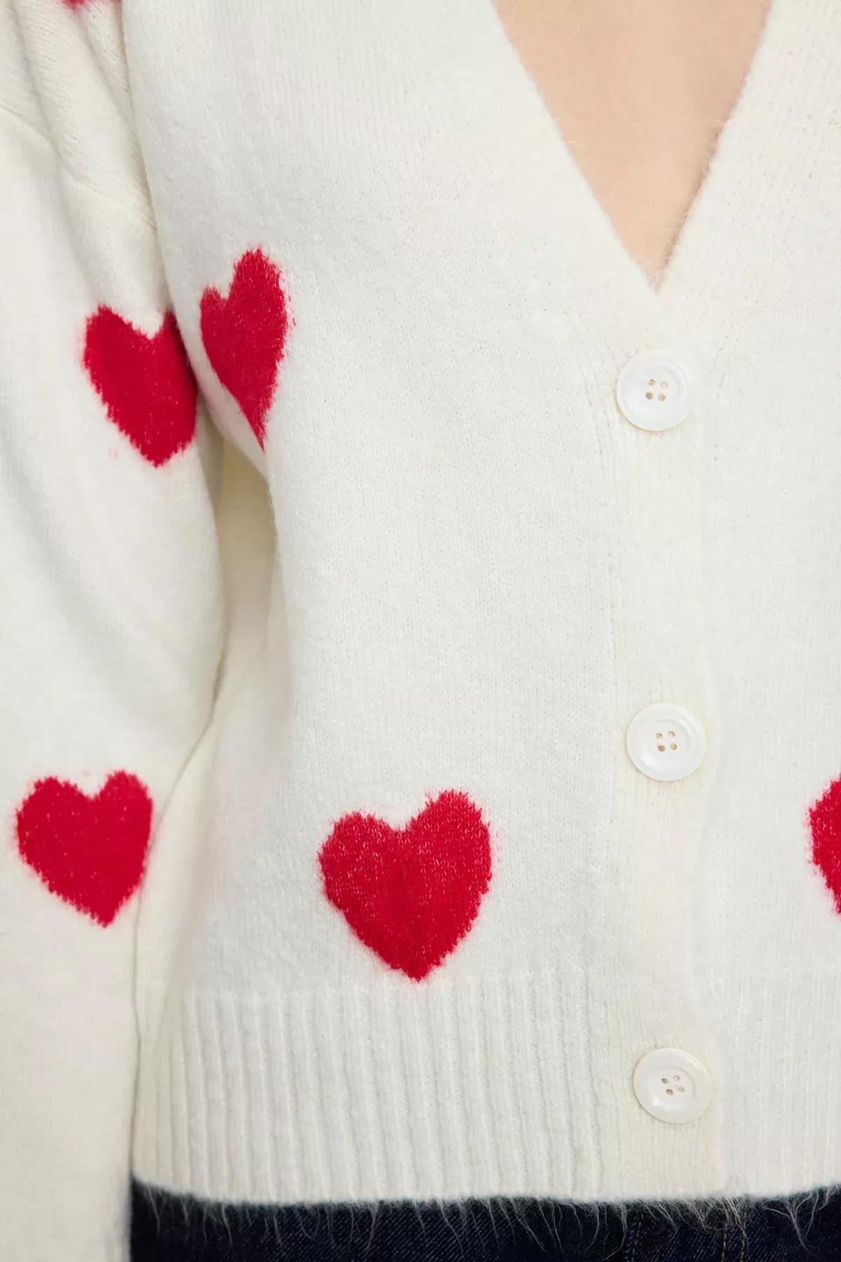 Beige Heart Patterned V-Neck Knitwear Cardigan, Ecru, large image number 3