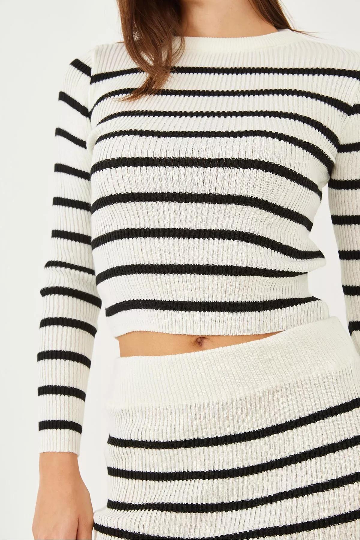 Striped Knitwear Bottom-Top Set, White black, large image number 3