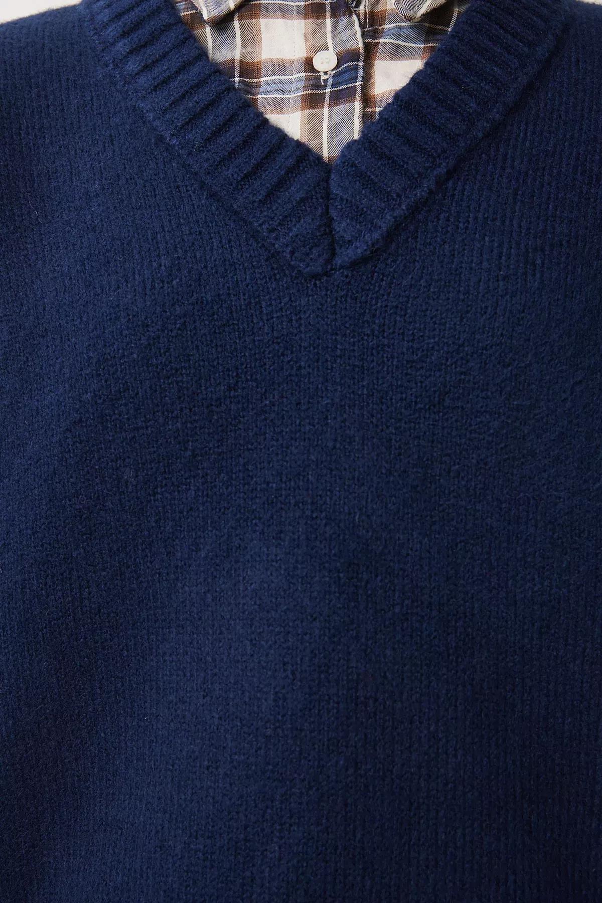 Navy V-Neck Knit Sweater, Navy blue, large image number 4