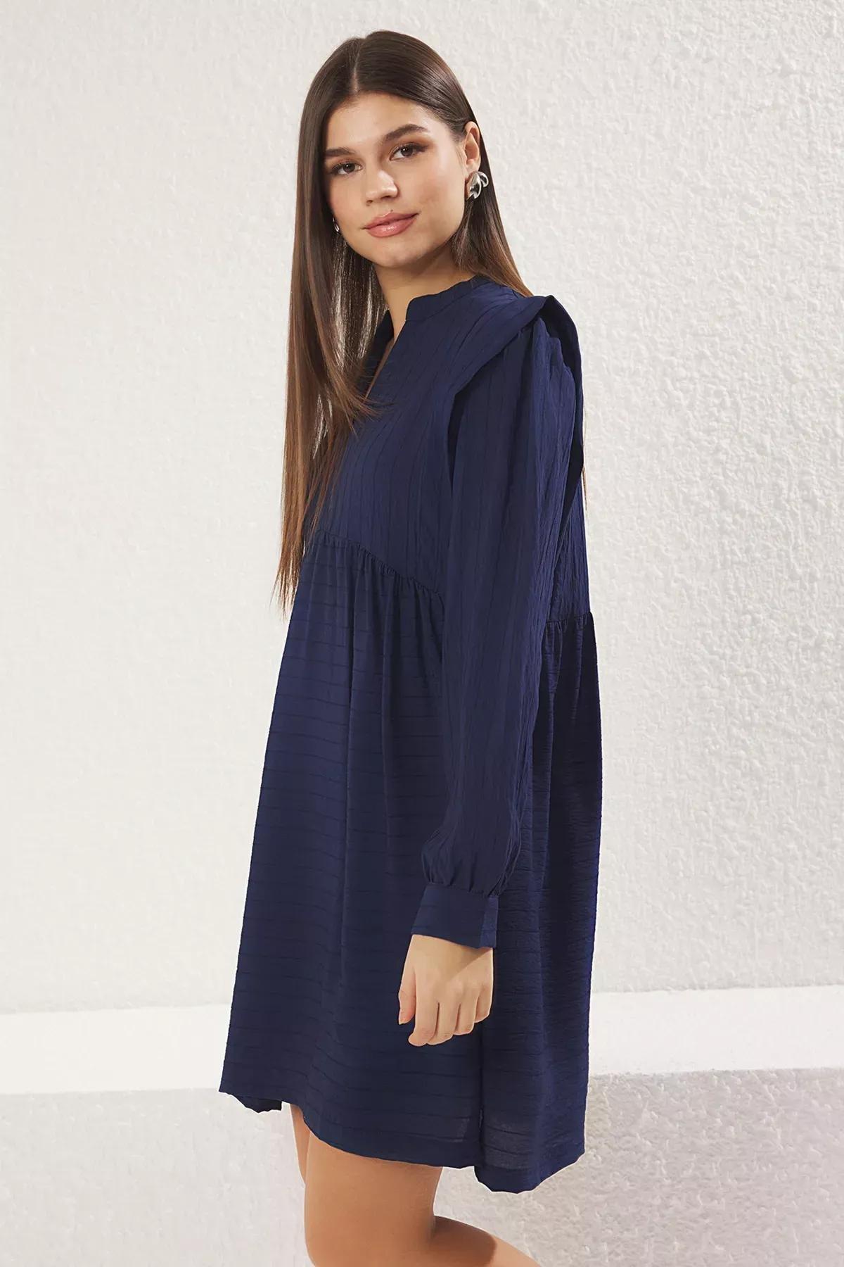 Navy Relaxed Cut V-Neck Mini Dress, Navy blue, large image number 1